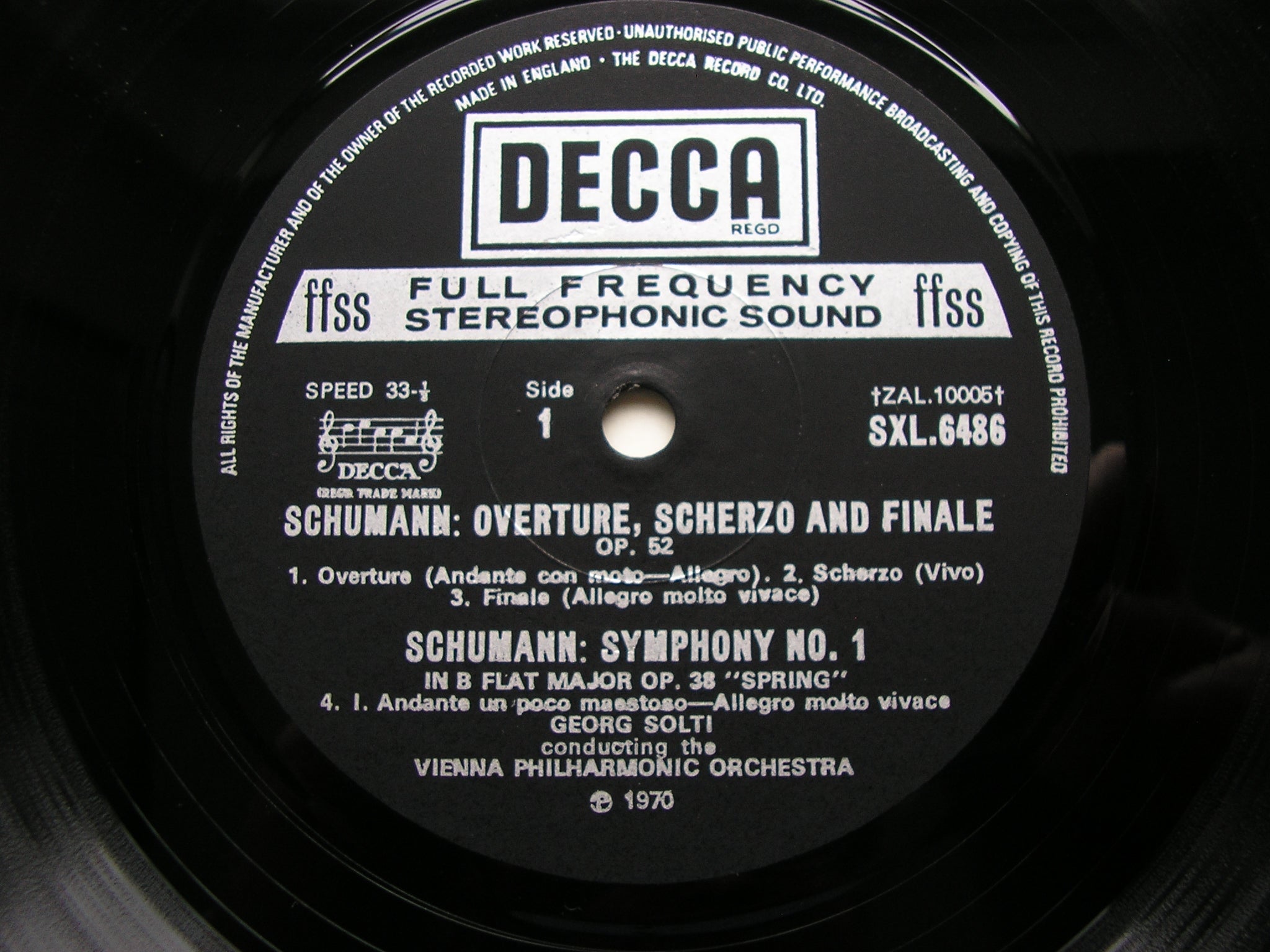 SCHUMANN: THE SYMPHONIES / OVERTURE, SCHERZO & FINALE / OVERTURE Julius Caesar   SOLTI / VIENNA PHILHARMONIC  Decca 3 LP