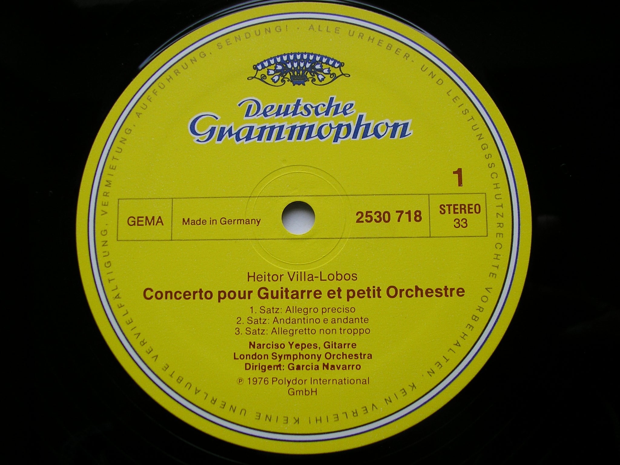 VILLA - LOBOS & CASTELNUOVO - TEDESCO: GUITAR CONCERTOS     YEPES / LONDON SYMPHONY / NAVARRO     2530 718
