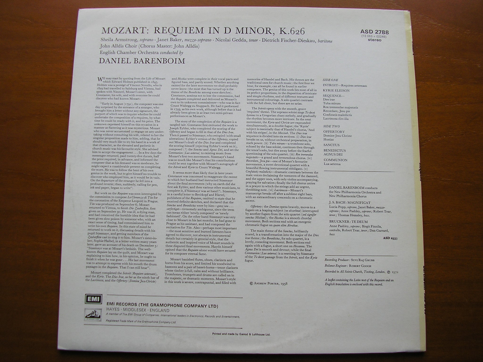 MOZART: REQUIEM     SOLOISTS / ENGLISH CHAMBER ORCHESTRA / DANIEL BARENBOIM    ASD 2788