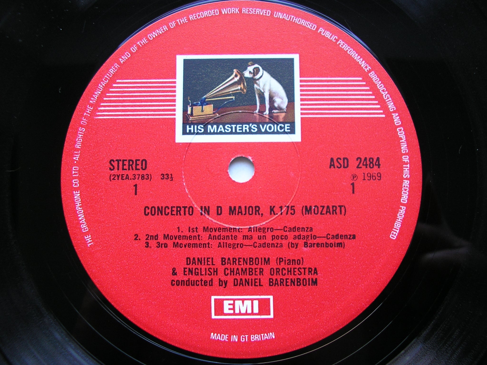 MOZART: PIANO CONCERTOS Nos. 5 & 9      BARENBOIM / ENGLISH CHAMBER ORCHESTRA       ASD 2484