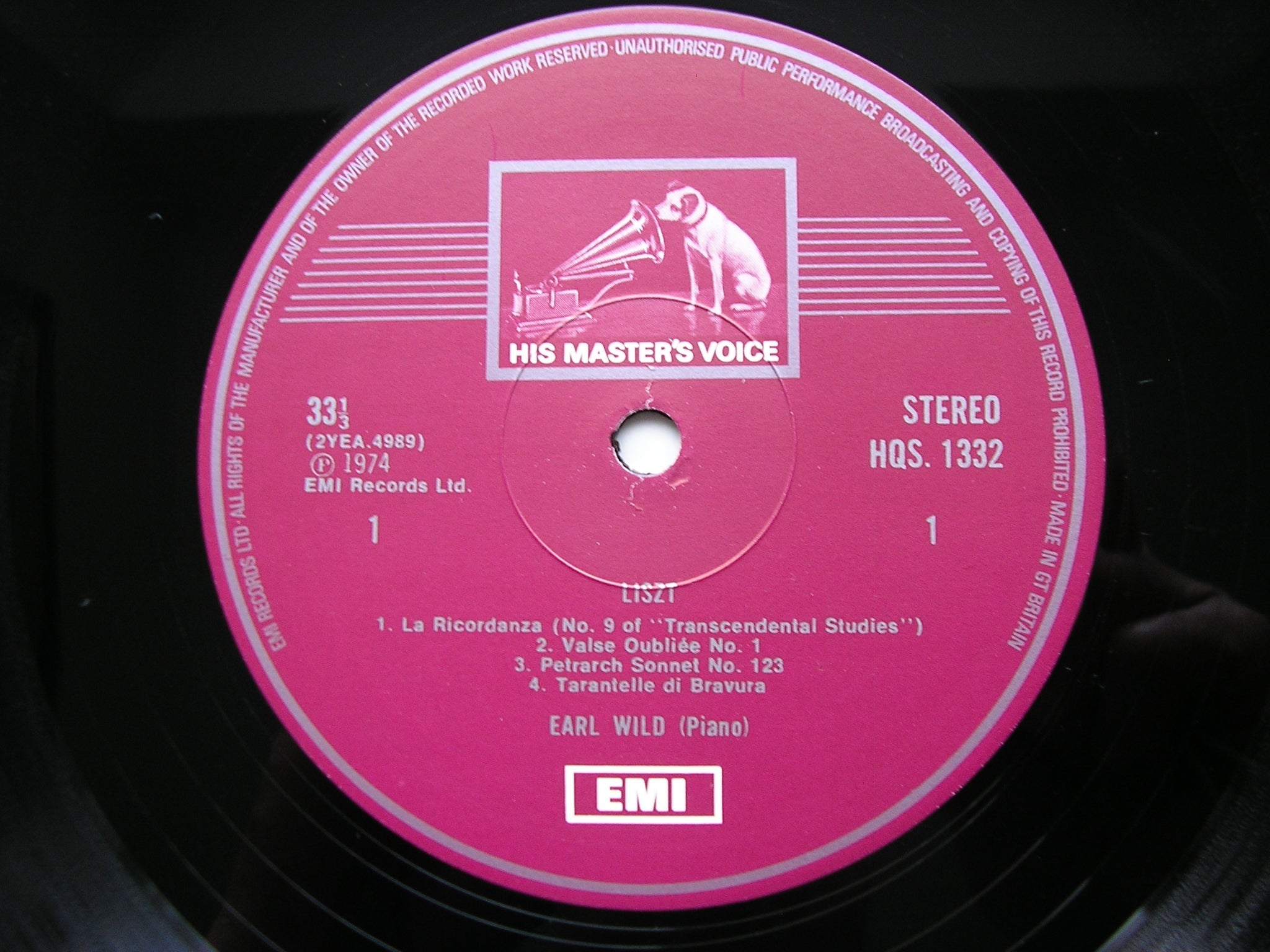 EARL WILD PLAYS LISZT: PIANO WORKS      EARL WILD     HQS 1332