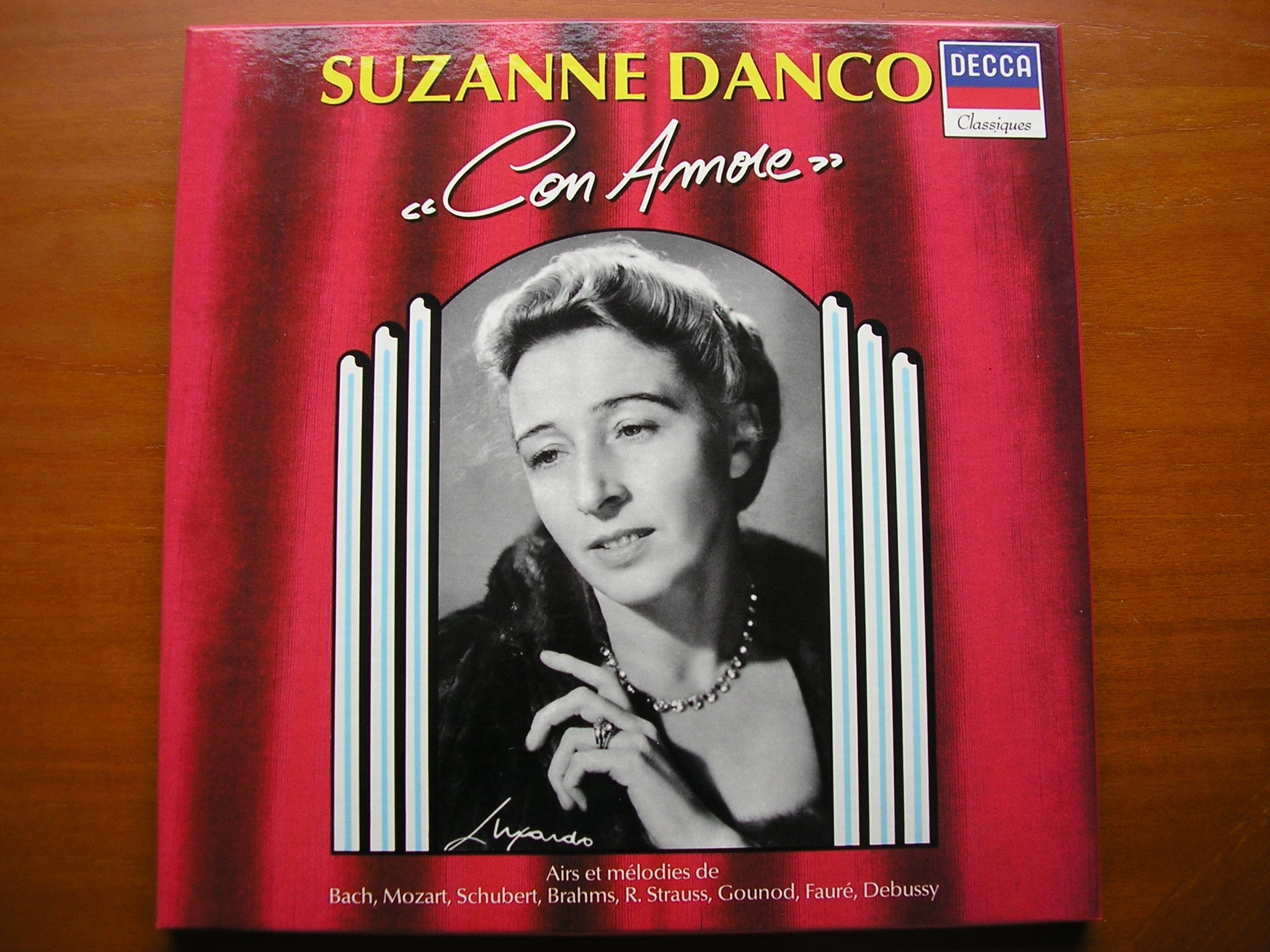 CON AMORE: SONGS / LIEDER / ARIAS      SUZANNE DANCO      414 635