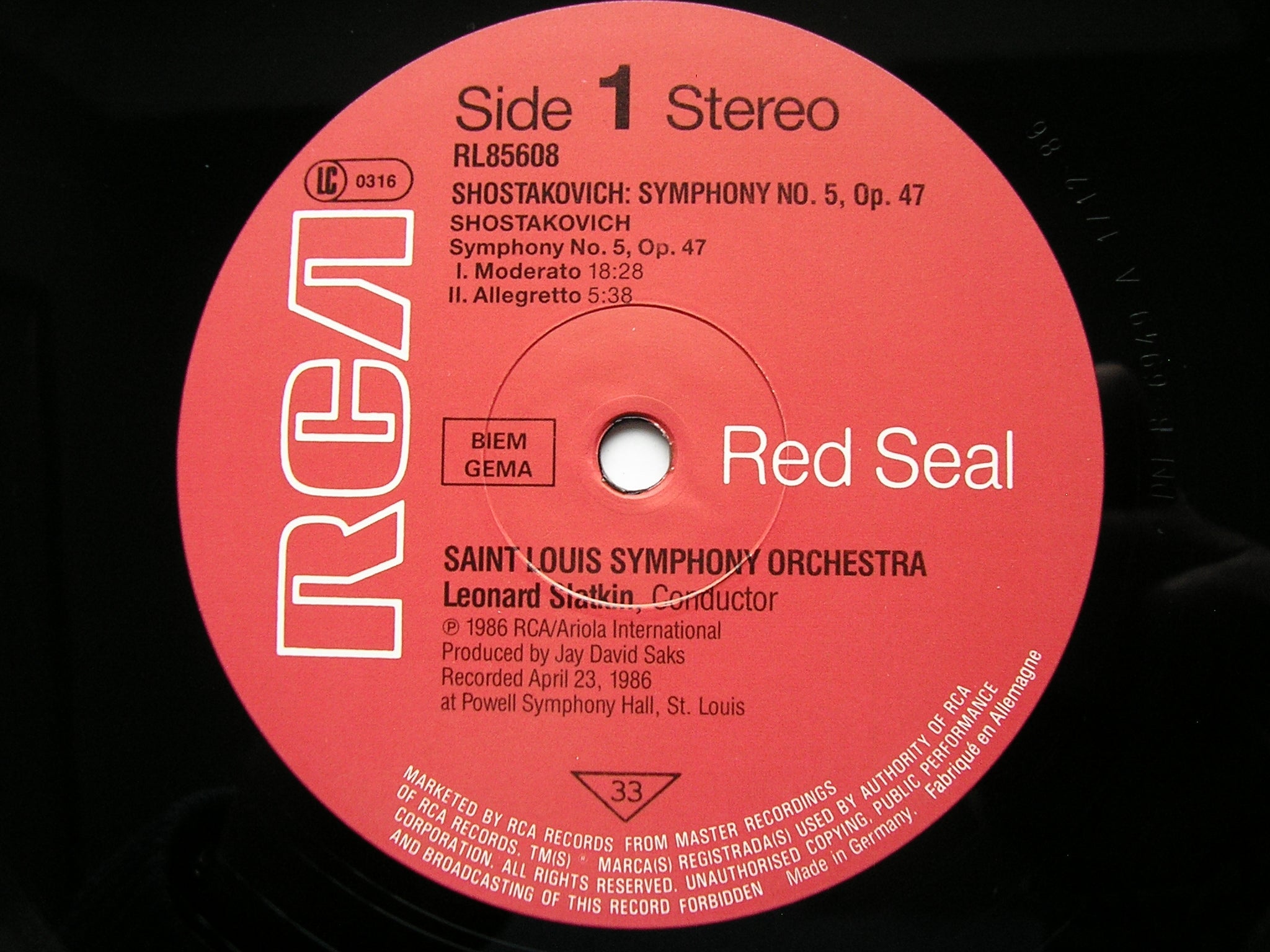 SHOSTAKOVICH: SYMPHONY No. 5      LEONARD SLATKIN / SAINT LOUIS SYMPHONY      RL 85608