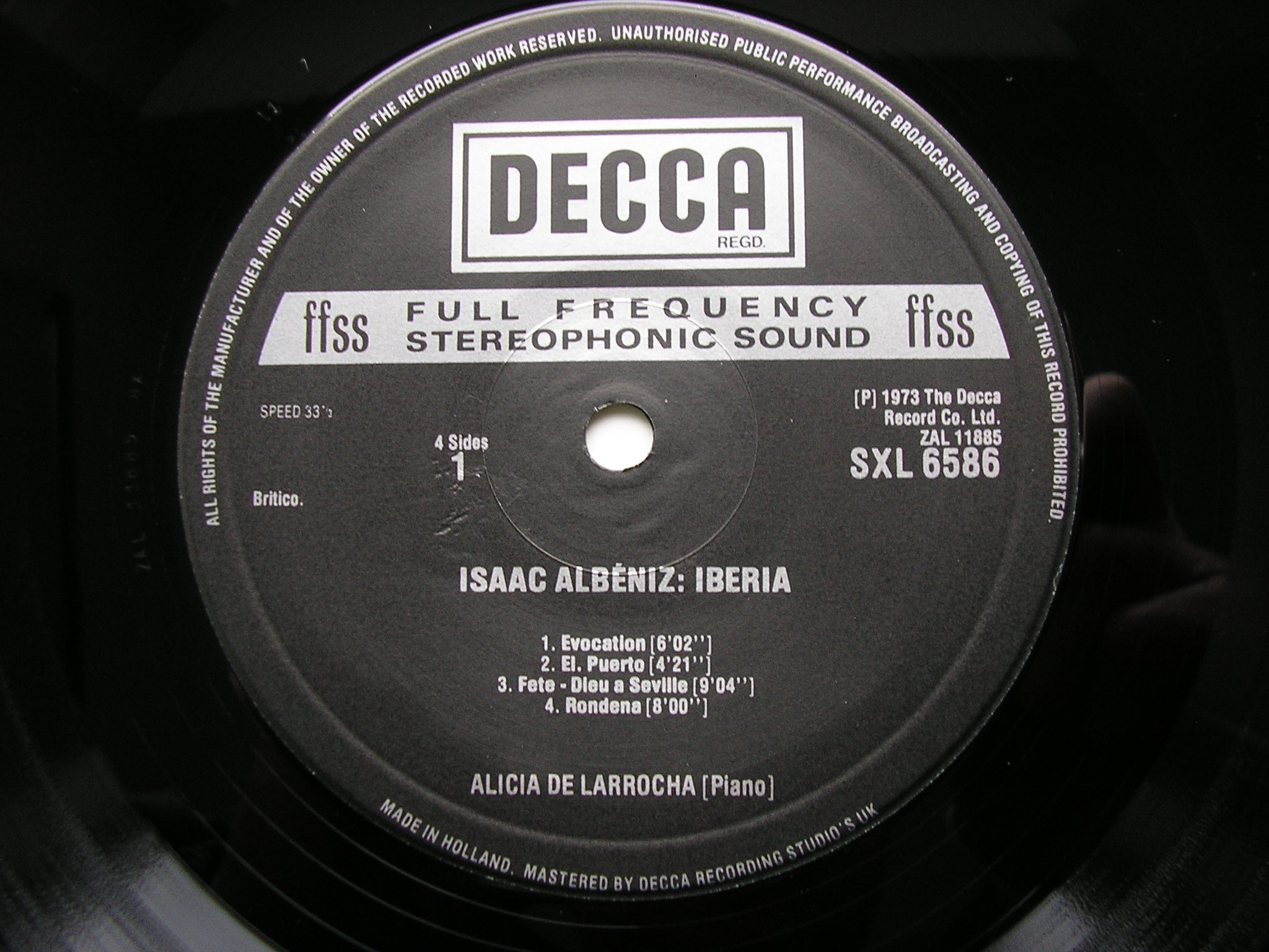 SXL 6586 / 7 ALBENIZ: IBERIA / NAVARRA / CANTOS DE ESPANA ALICIA DE LARROCHA