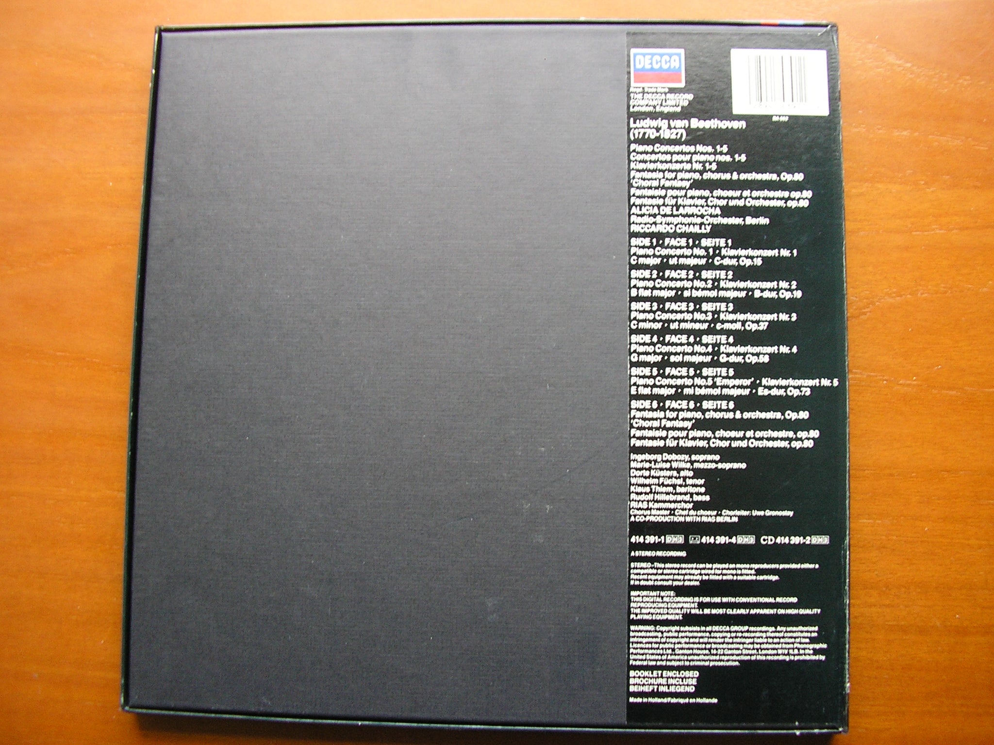 BEETHOVEN: THE PIANO CONCERTOS / CHORAL FANTASIA     DE LARROCHA / BERLIN RADIO SYMPHONY / CHAILLY    3LP      414 391