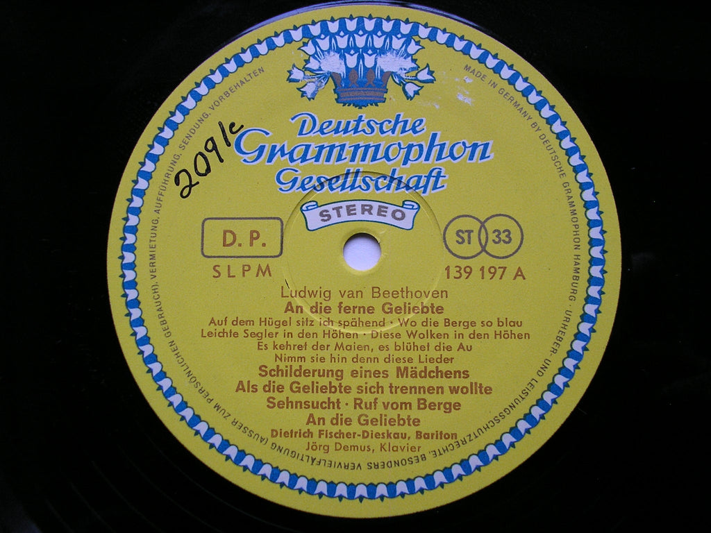 BEETHOVEN: AN DIE FERNE GELIEBTE / ADELAIDE / SONGS     FISCHER-DIESKAU / DEMUS     139 197