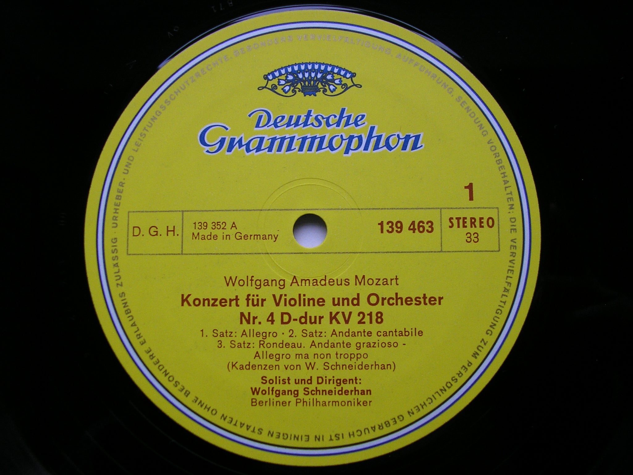 MOZART: VIOLIN CONCERTOS Nos. 4 & 5     SCHNEIDERHAN / BERLIN PHILHARMONIC    139 463