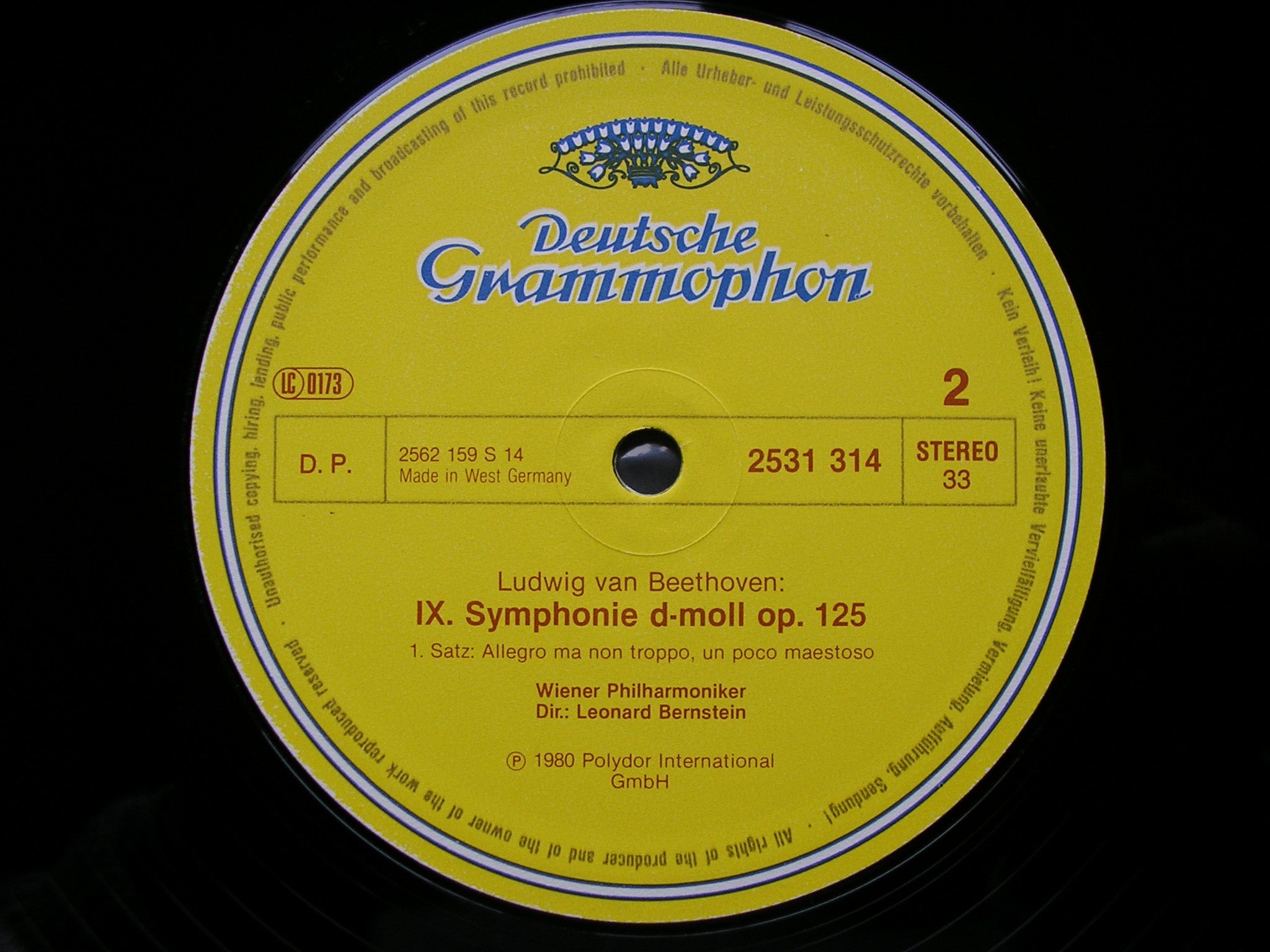 BEETHOVEN: THE NINE SYMPHONIES   BERNSTEIN / VIENNA  PHILHARMONIC  DG 8 LP