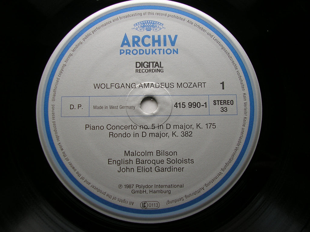 MOZART: THE PIANO CONCERTOS     MALCOLM BILSON / ENGLISH BAROQUE SOLOISTS / GARDINER     DG ARCHIV    8 LP + 2 CD