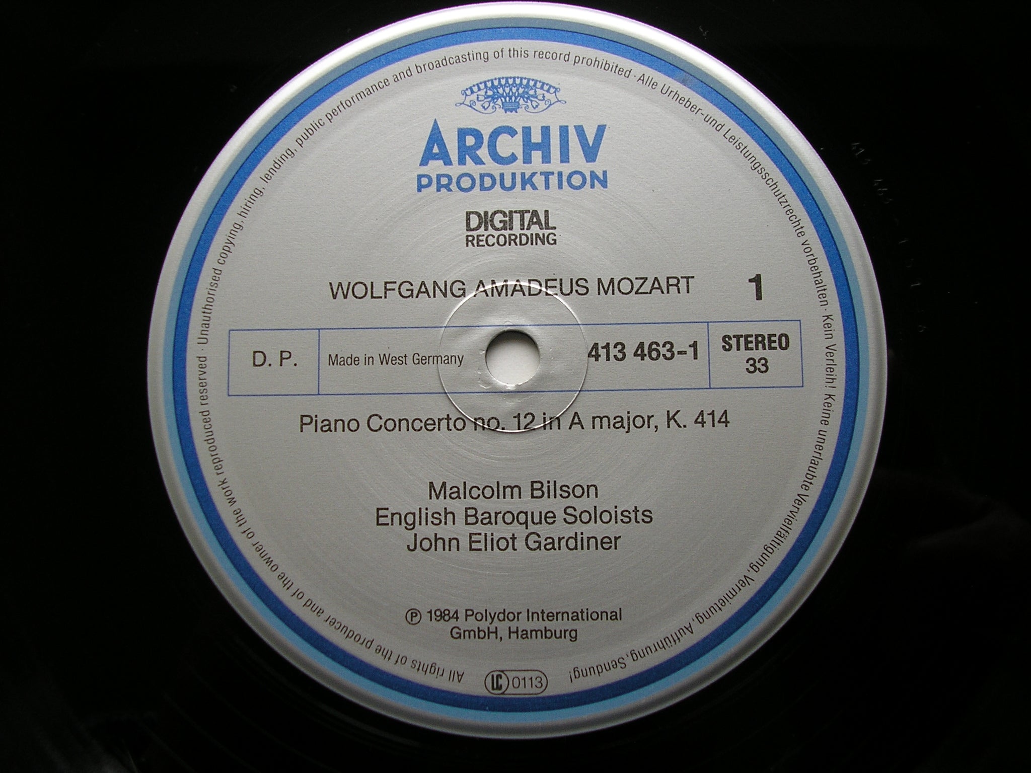 MOZART: THE PIANO CONCERTOS     MALCOLM BILSON / ENGLISH BAROQUE SOLOISTS / GARDINER     DG ARCHIV    8 LP + 2 CD