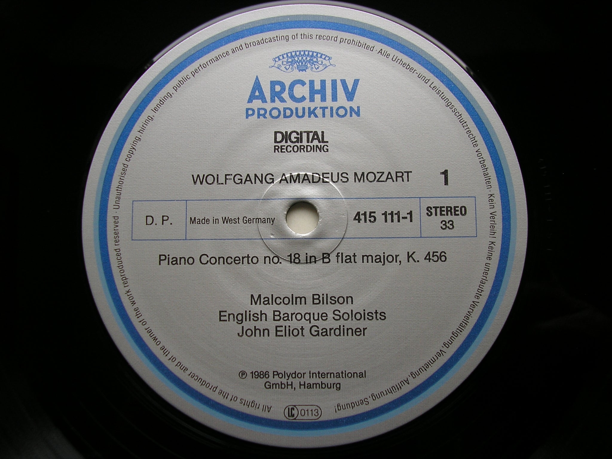 MOZART: THE PIANO CONCERTOS     MALCOLM BILSON / ENGLISH BAROQUE SOLOISTS / GARDINER     DG ARCHIV    8 LP + 2 CD