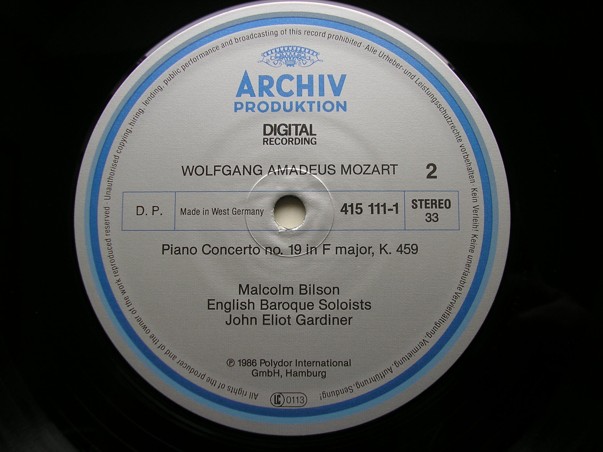 MOZART: THE PIANO CONCERTOS     MALCOLM BILSON / ENGLISH BAROQUE SOLOISTS / GARDINER     DG ARCHIV    8 LP + 2 CD