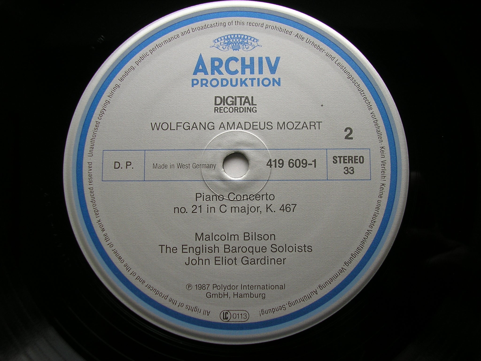 MOZART: THE PIANO CONCERTOS     MALCOLM BILSON / ENGLISH BAROQUE SOLOISTS / GARDINER     DG ARCHIV    8 LP + 2 CD