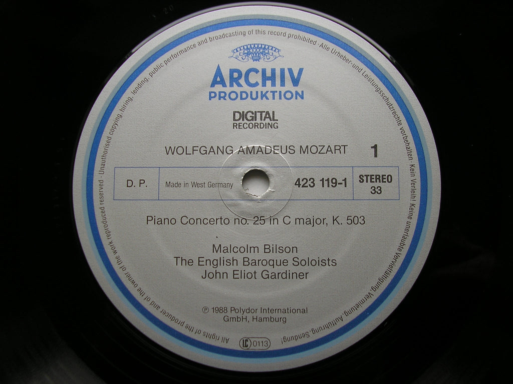 MOZART: THE PIANO CONCERTOS     MALCOLM BILSON / ENGLISH BAROQUE SOLOISTS / GARDINER     DG ARCHIV    8 LP + 2 CD