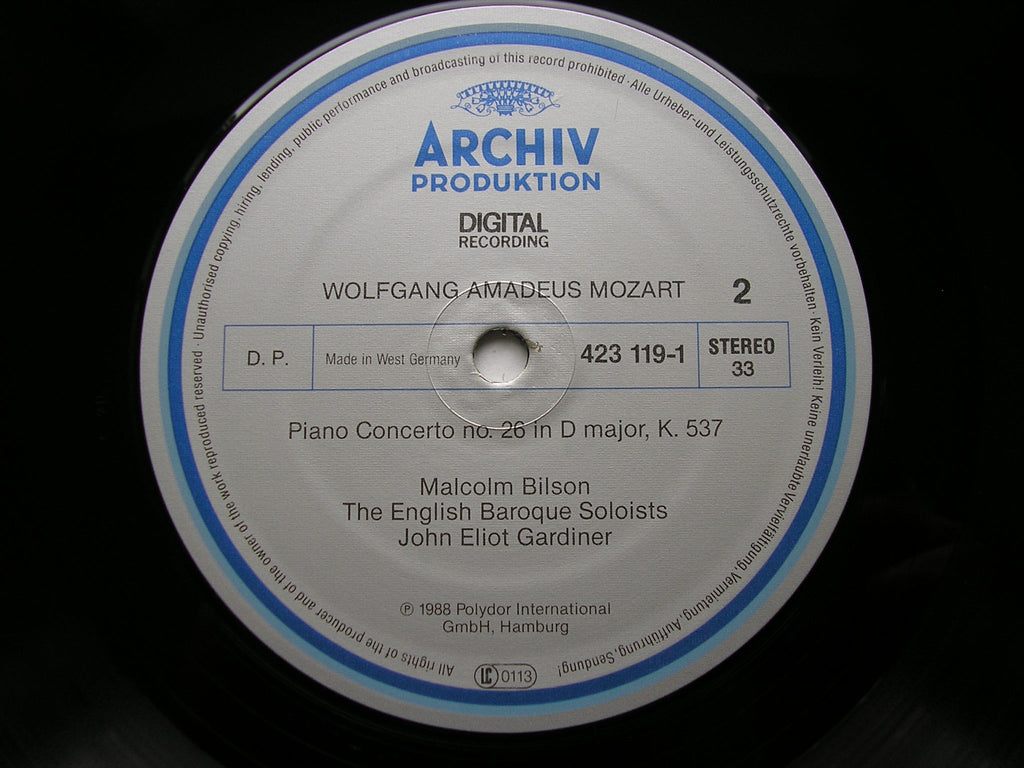 MOZART: THE PIANO CONCERTOS     MALCOLM BILSON / ENGLISH BAROQUE SOLOISTS / GARDINER     DG ARCHIV    8 LP + 2 CD