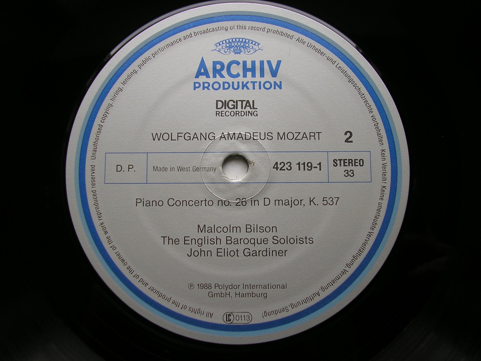 MOZART: THE PIANO CONCERTOS     MALCOLM BILSON / ENGLISH BAROQUE SOLOISTS / GARDINER     DG ARCHIV    8 LP + 2 CD