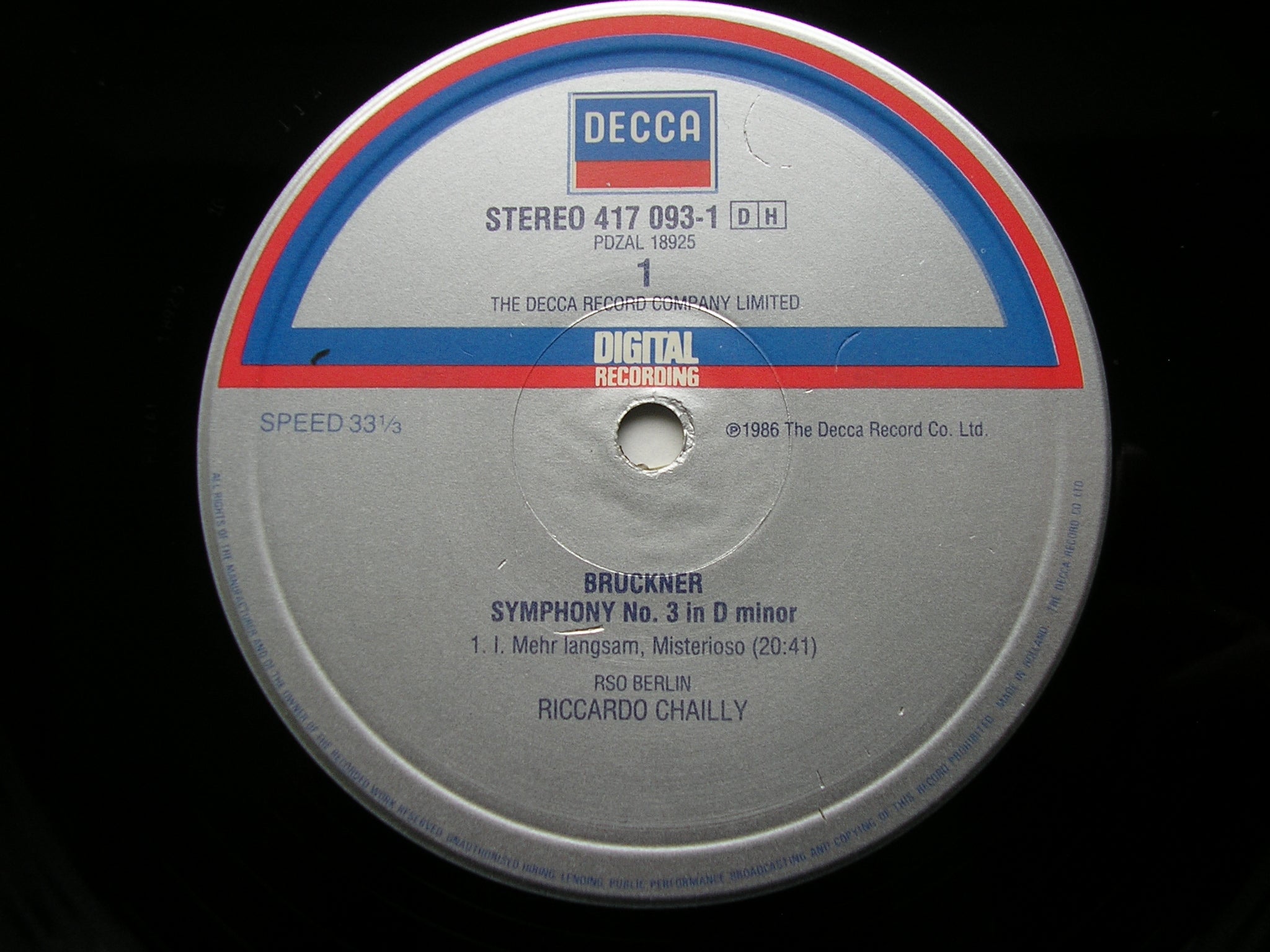 BRUCKNER: SYMPHONY No. 3      CHAILLY / BERLIN RADIO SYMPHONY    417 093