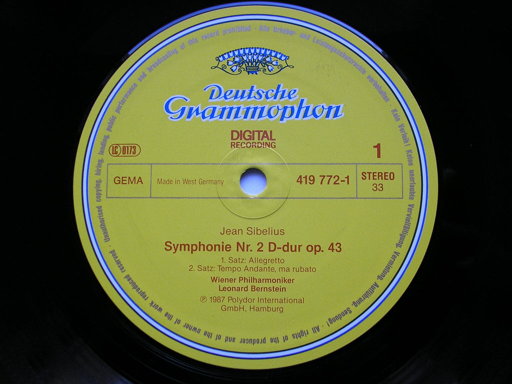 SIBELIUS: SYMPHONY No. 2    BERNSTEIN / VIENNA PHILHARMONIC    419 772