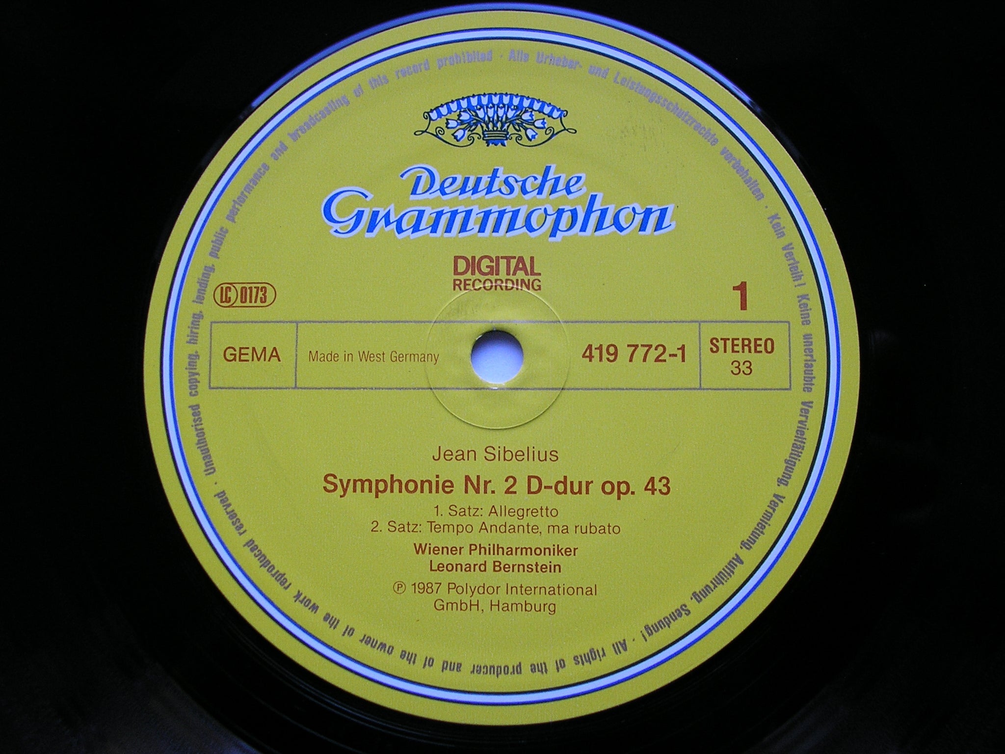 SIBELIUS: SYMPHONY No. 2    BERNSTEIN / VIENNA PHILHARMONIC    419 772