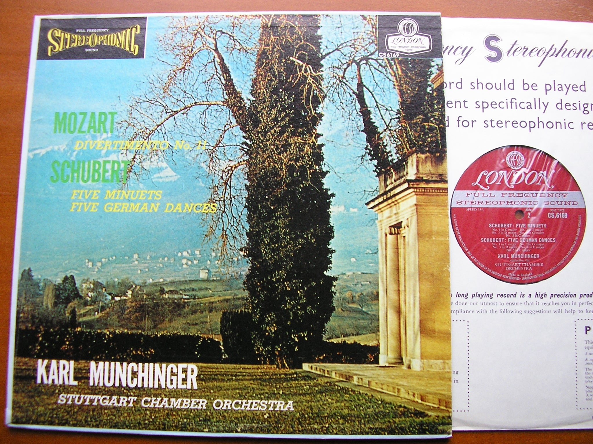 MOZART: DIVERTIMENTO K251 / SCHUBERT: FIVE MINUETS / FIVE GERMAN DANCES   MUNCHINGER / STUTTGART CHAMBER ORCHESTRA    CS 6169