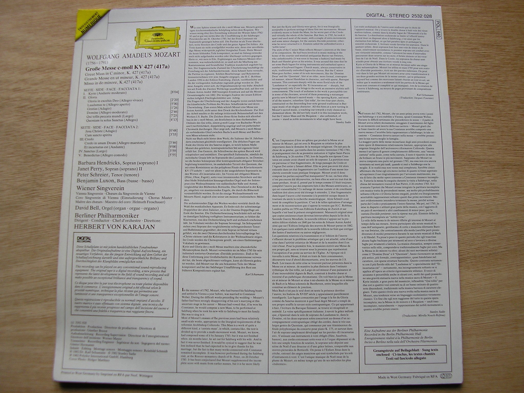 MOZART: GREAT MASS in C Minor      SOLOISTS / BERLIN PHILHARMONIC / KARAJAN    2532 028
