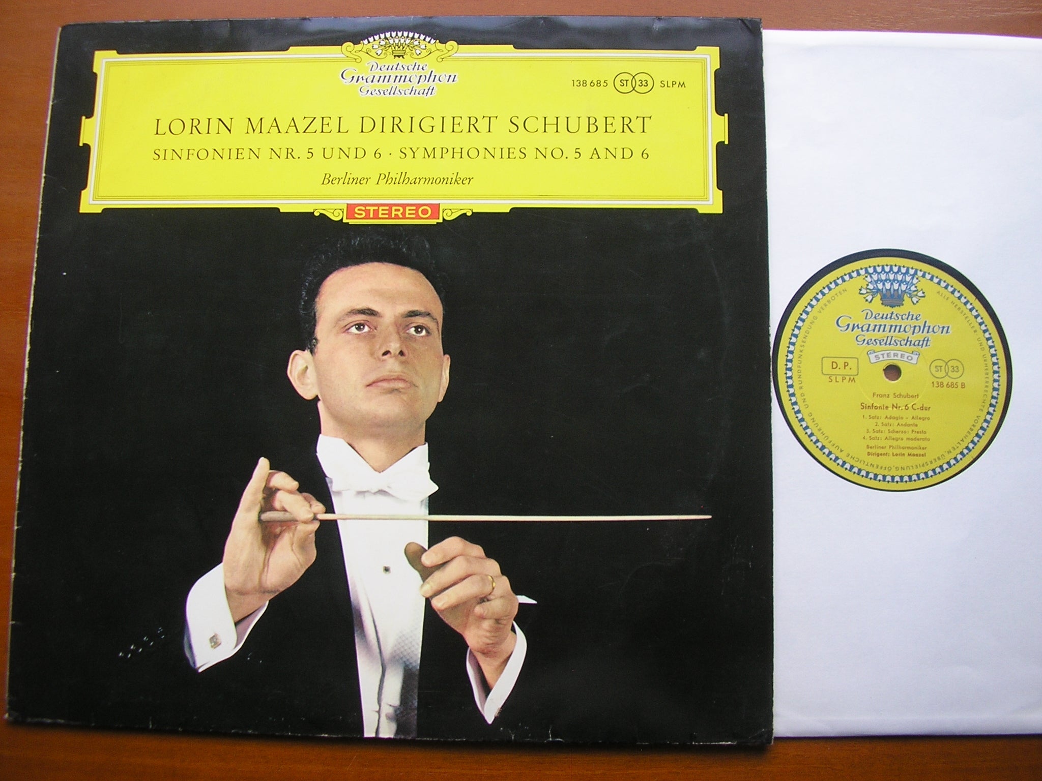 SCHUBERT: SYMPHONIES Nos. 5 & 6      MAAZEL / BERLIN PHILHARMONIC    138 685