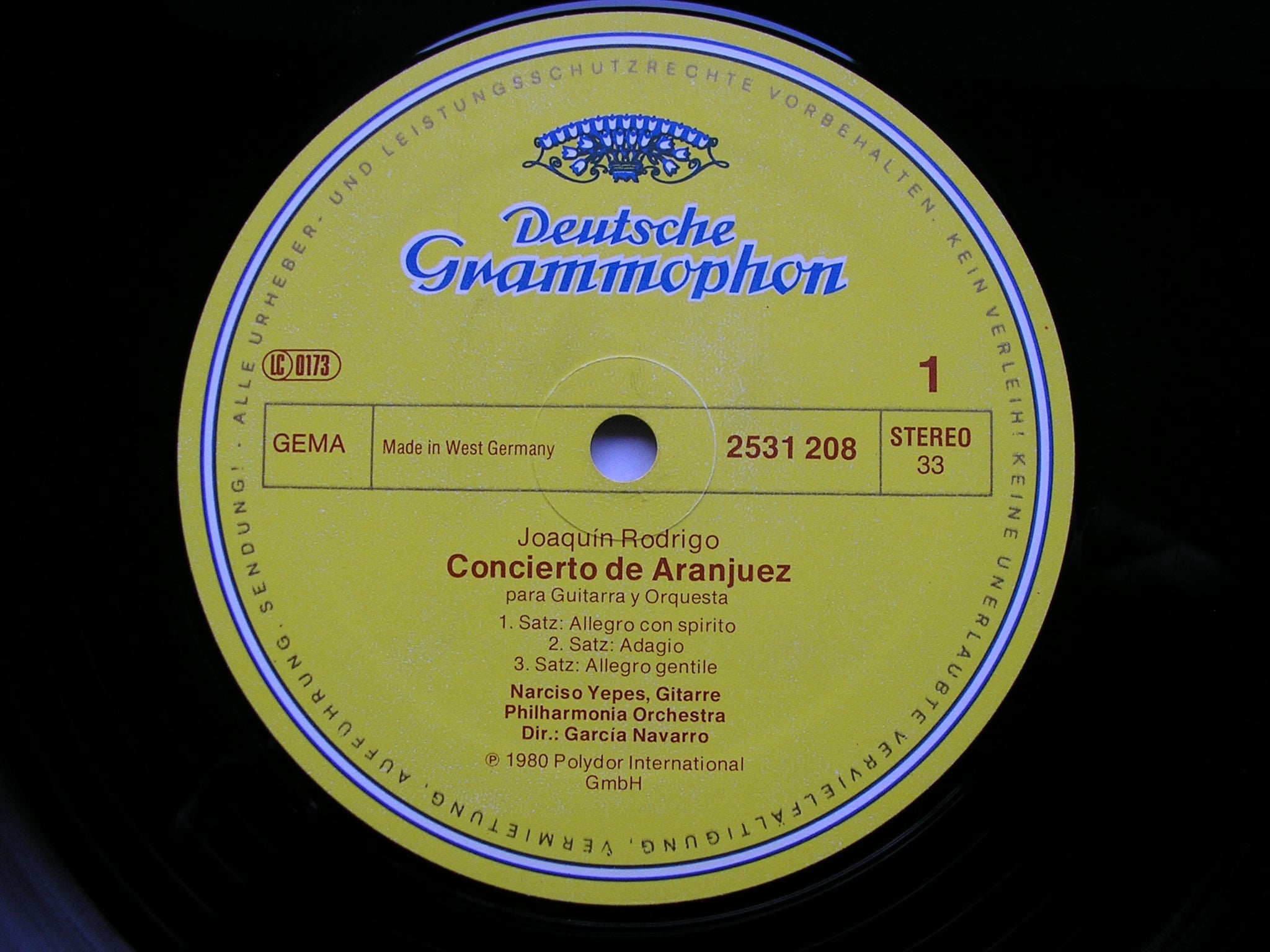 RODRIGO: CONCIERTO DE ARANJUEZ / CONCIERTO MADRIGAL    YEPES / MONDEN / PHILHARMONIA / NAVARRO    2531 208