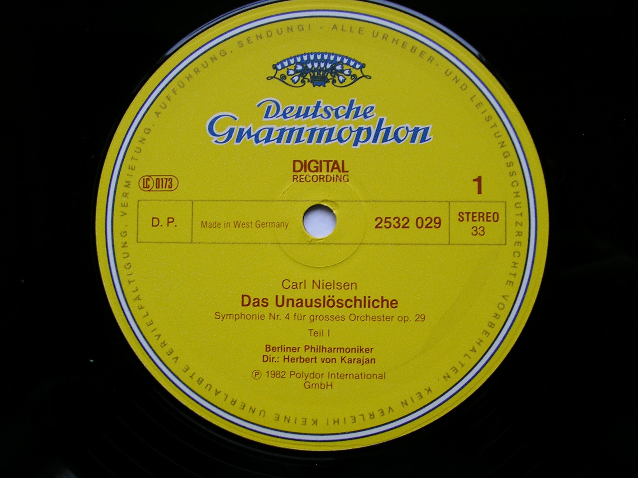 NIELSEN: SYMPHONY No. 4 'The Inextinguishable'       KARAJAN / BERLIN PHILHARMONIC    2532 029