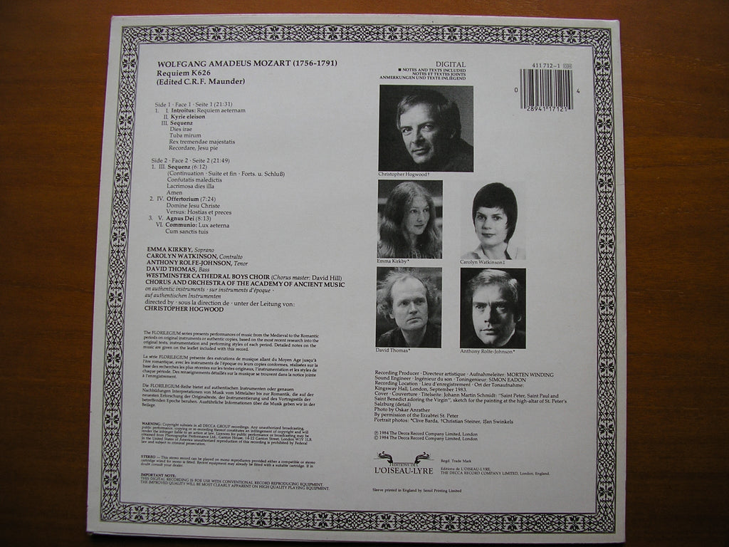 MOZART: REQUIEM     SOLOISTS / THE ACADEMY OF ANCIENT MUSIC / HOGWOOD    411 712