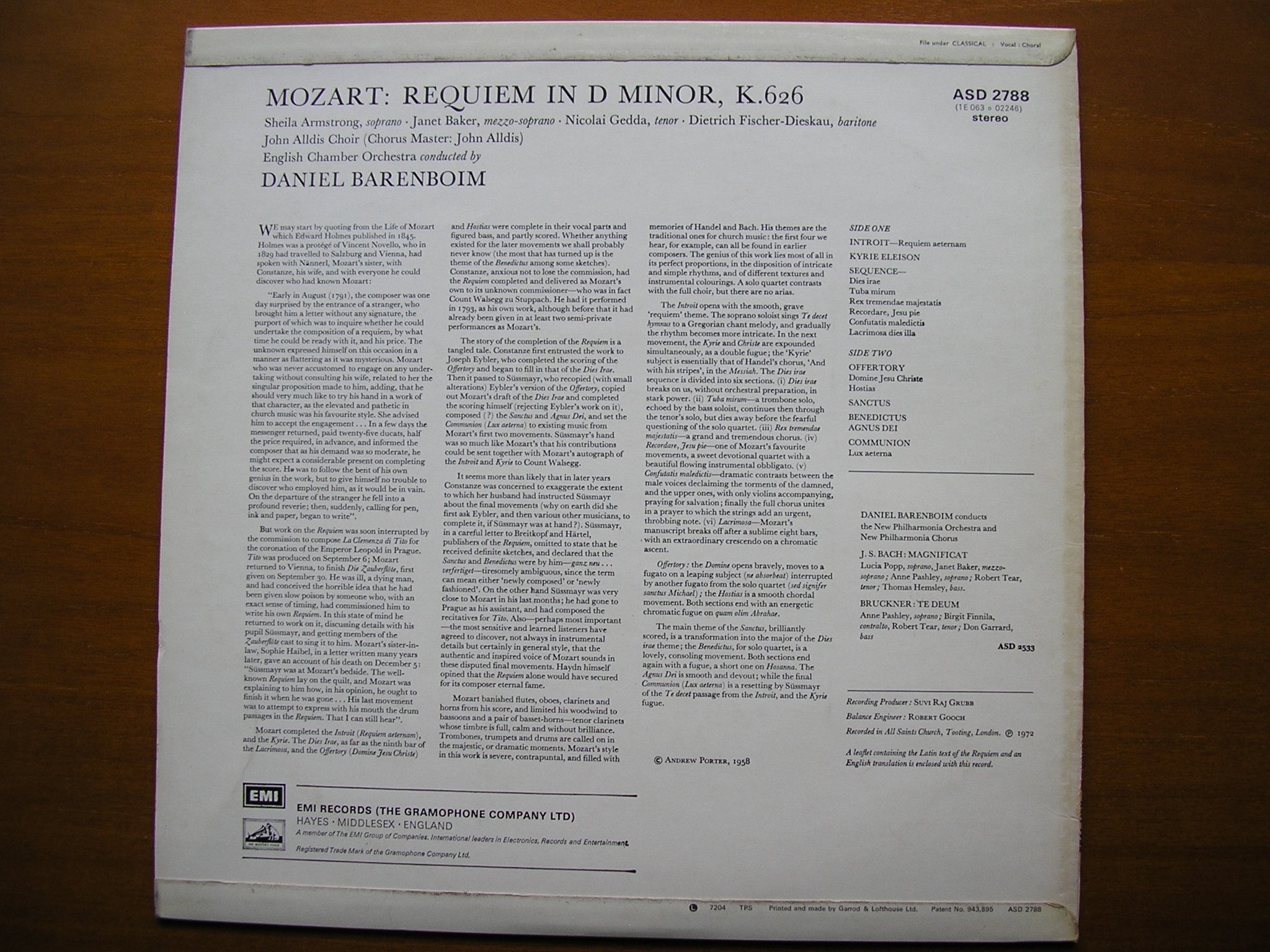 MOZART: REQUIEM     SOLOISTS / ENGLISH CHAMBER ORCHESTRA / BARENBOIM    ASD 2788