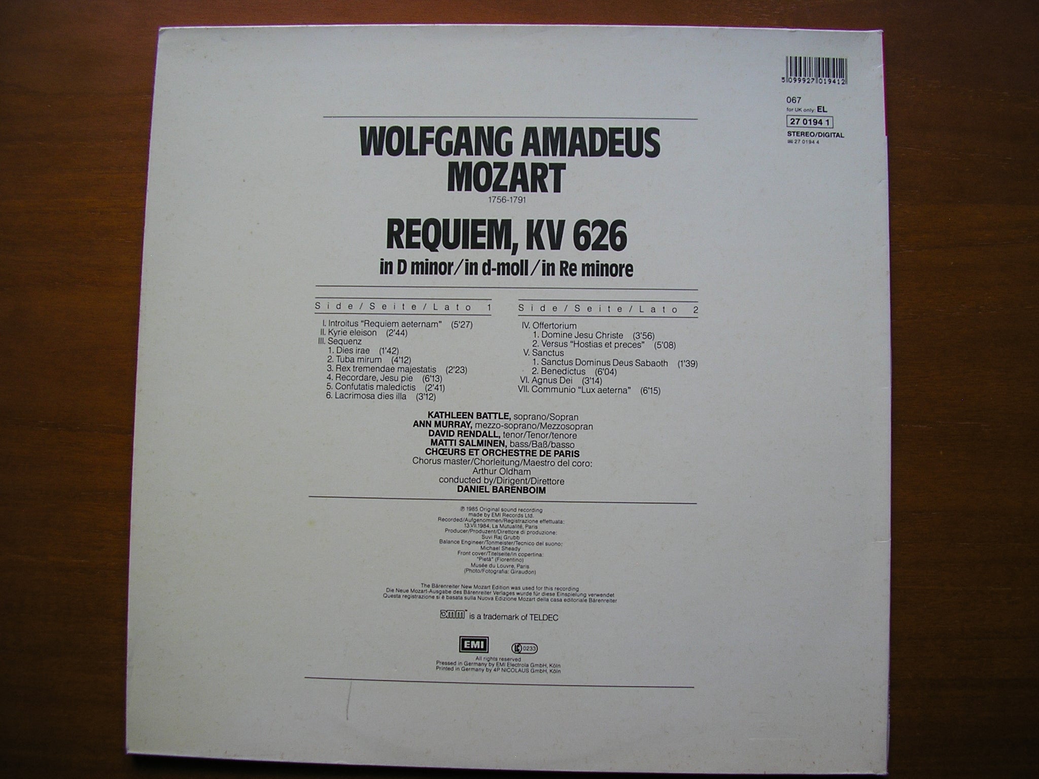 MOZART: REQUIEM     SOLOISTS / ORCHESTRE DE PARIS / BARENBOIM    27 0194