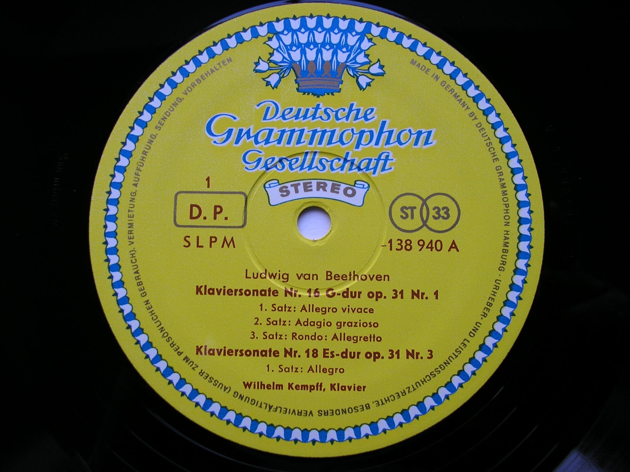 BEETHOVEN: THE COMPLETE PIANO SONATAS     WILHELM KEMPFF    11 LP  GERMAN       TULIPS