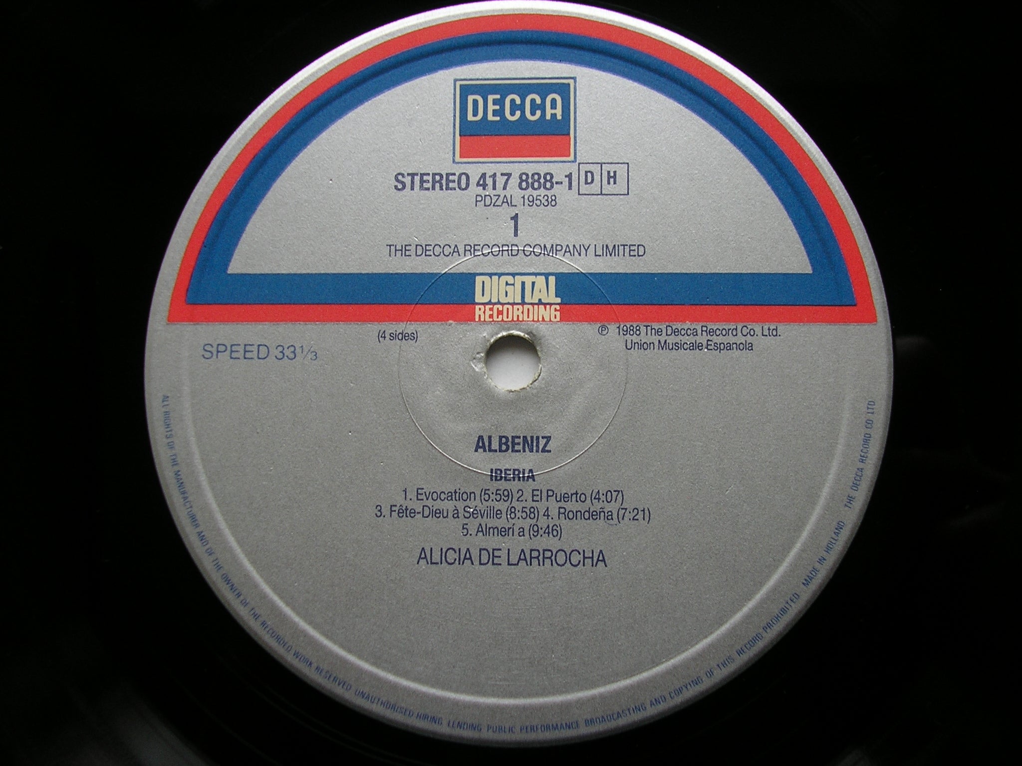 ALBENIZ: IBERIA / NAVARRA / SUITE ESPANOLA    ALICIA DE LARROCHA    417 887