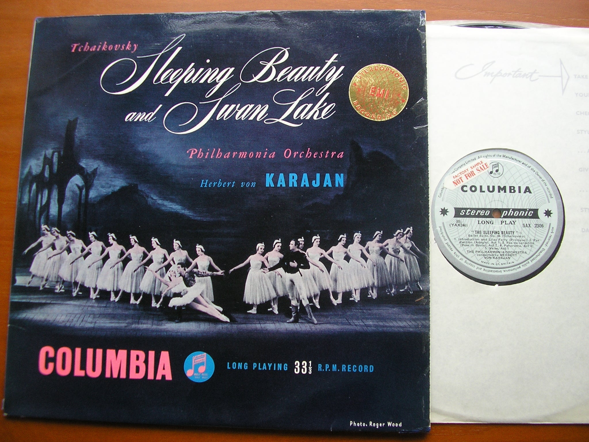 TCHAIKOVSKY: SWAN LAKE Suite / SLEEPING BEAUTY Suite    KARAJAN / PHILHARMONIA    SAX 2306