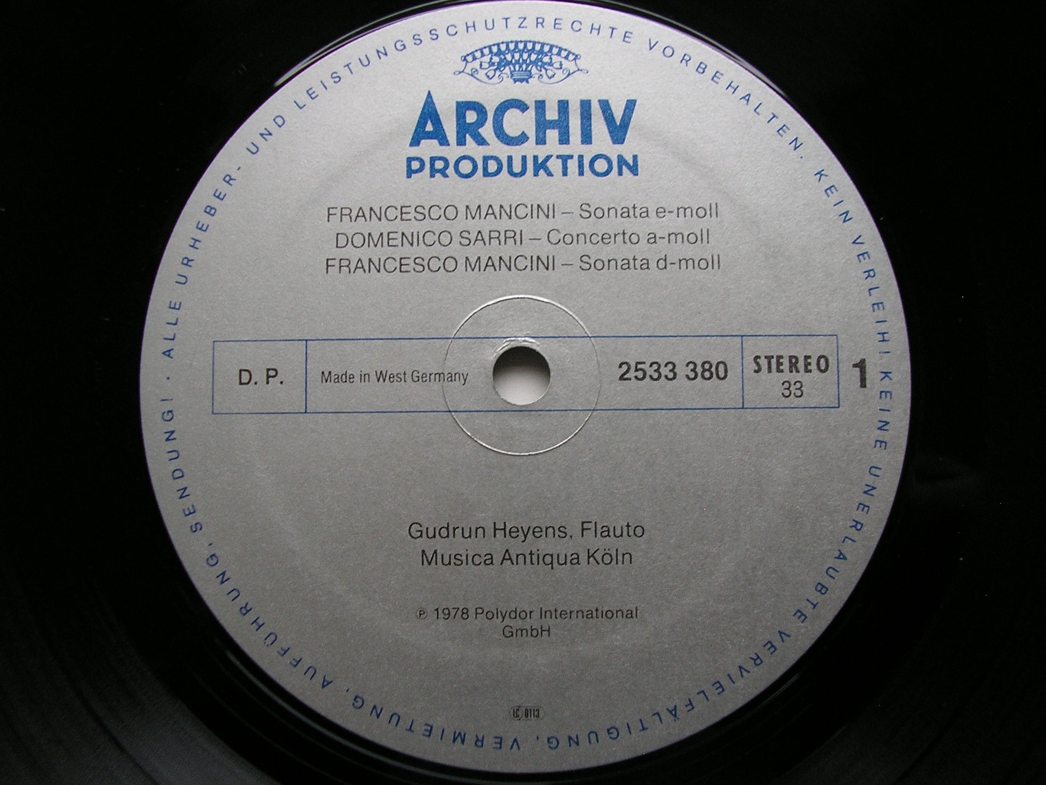 CONCERTOS FOR FLUTE: MANCINI / SARRI / BARBELLA / VALENTINE     HEYENS / MUSICA ANTIQUA COLOGNE     2533 380