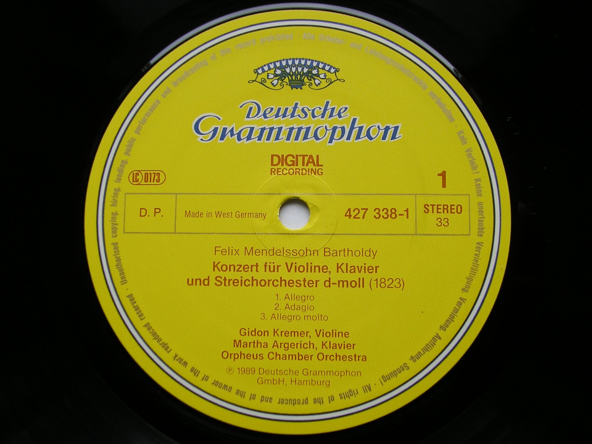 MENDELSSOHN: CONCERTO FOR VIOLIN & PIANO / VIOLIN CONCERTO    KREMER / ARGERICH / ORPHEUS CHAMBER ORCHESTRA   427 338