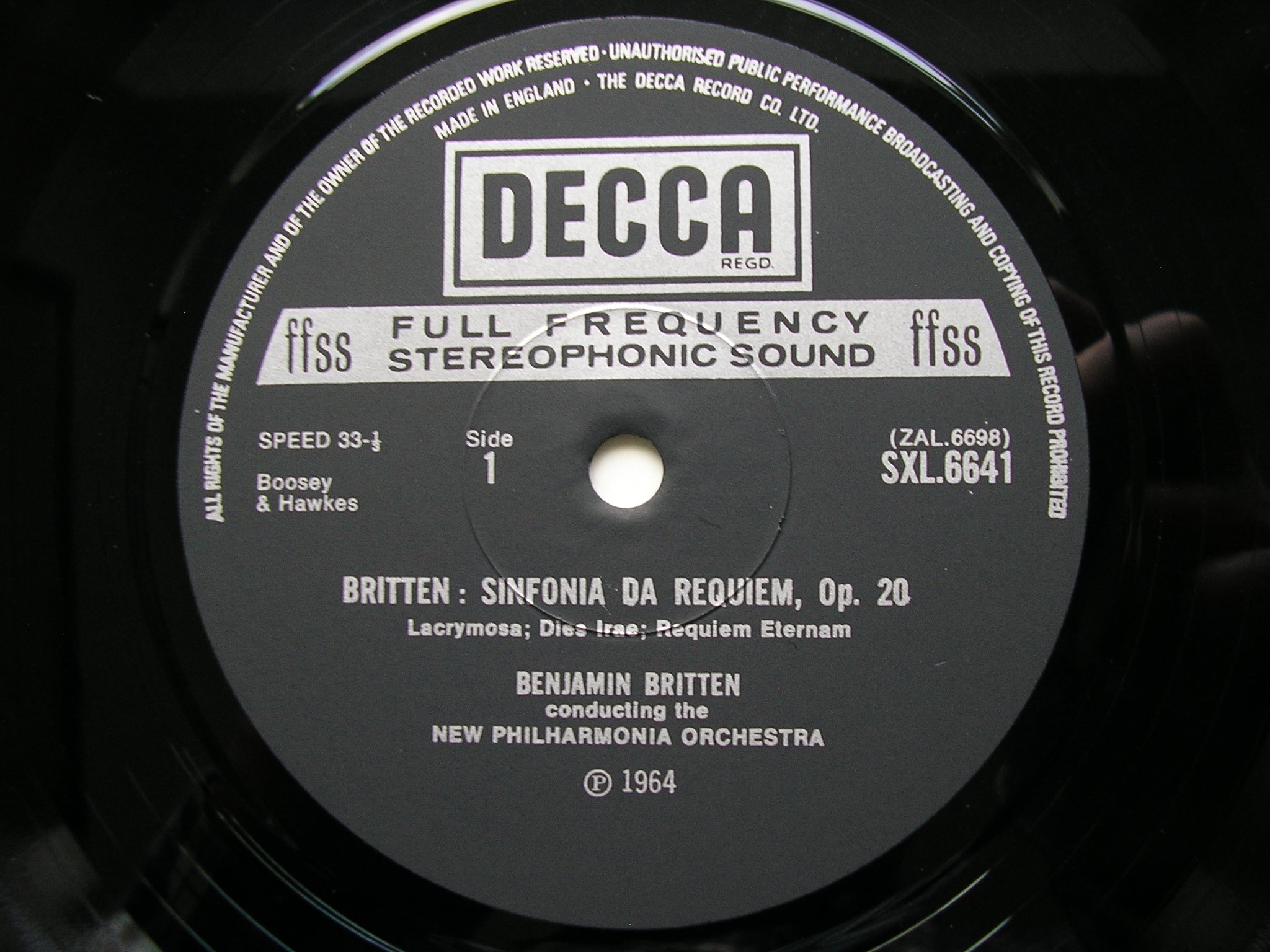 BRITTEN: CELLO SYMPHONY Op. 68 / SINFONIA DA REQUIEM     ROSTROPOVICH / ECO / NPO / BRITTEN    SXL 6641