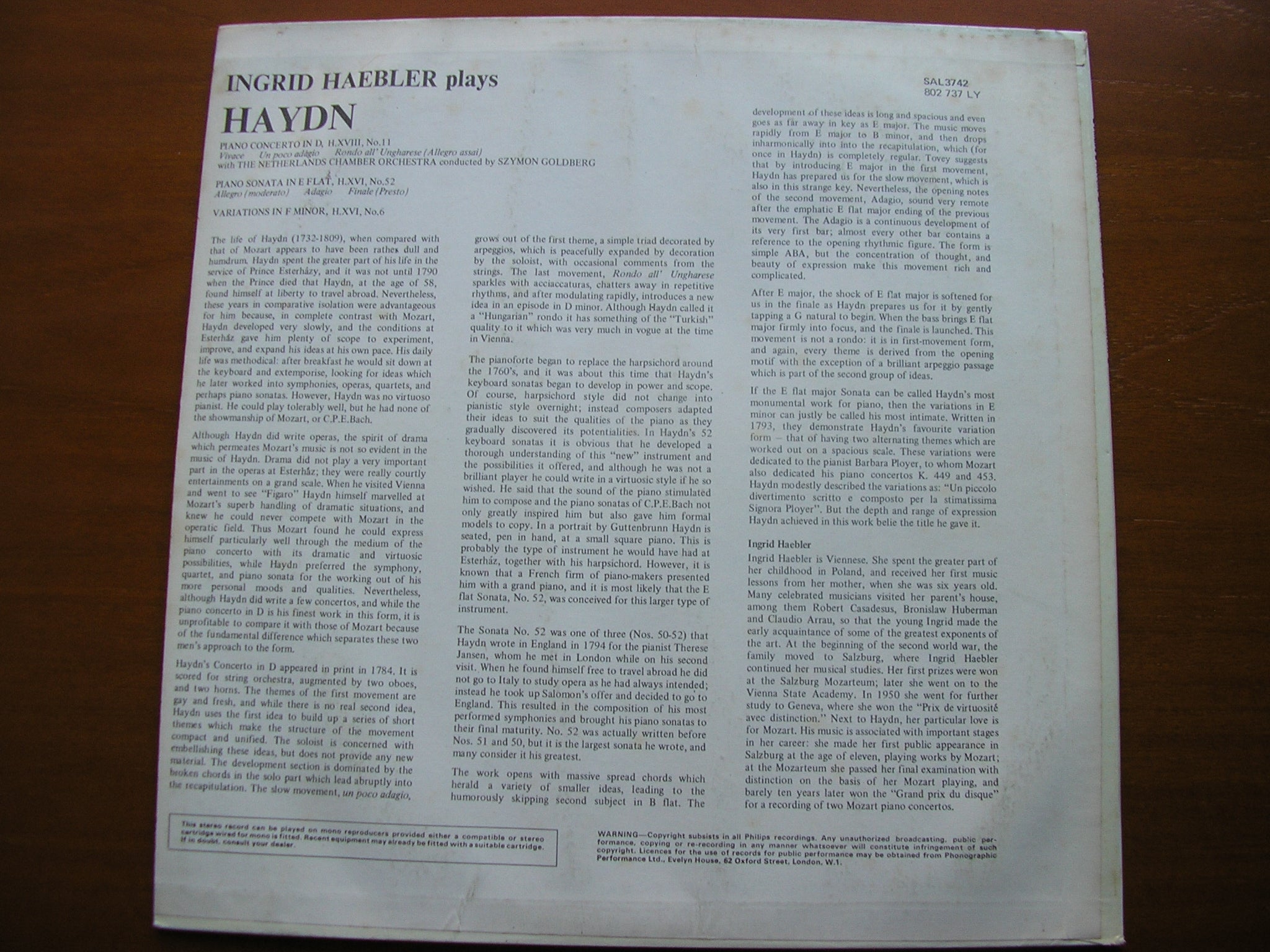 HAYDN: PIANO CONCERTO  No. 11 / PIANO SONATA  No. 52     HAEBLER / NETHERLANDS CHAMBER ORCHESTRA / GOLDBERG   SAL 3742