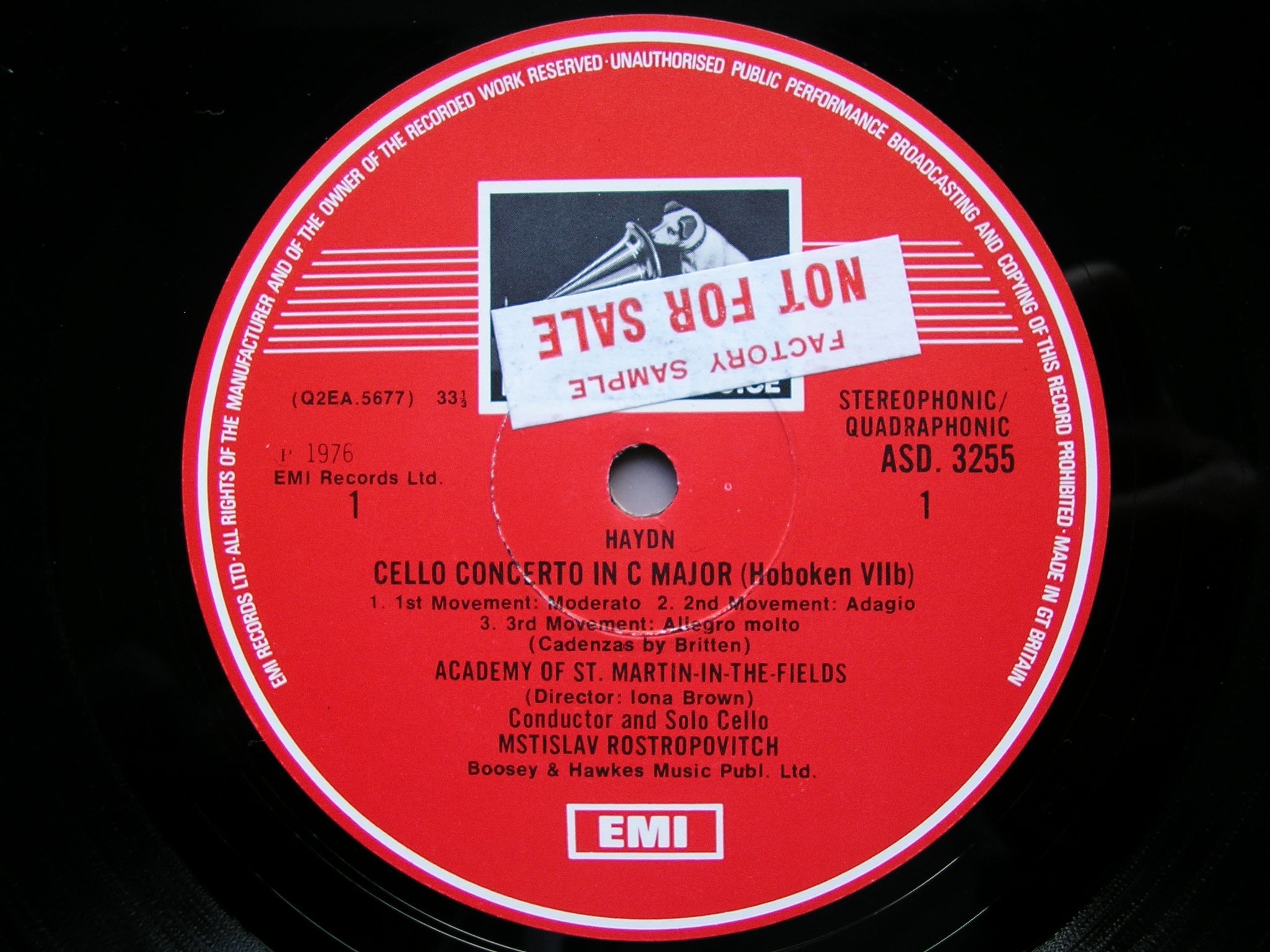 HAYDN: CELLO CONCERTOS in D & C      ROSTROPOVICH / ACADEMY OF ST MARTIN IN THE FIELDS / BROWN     ASD 3255