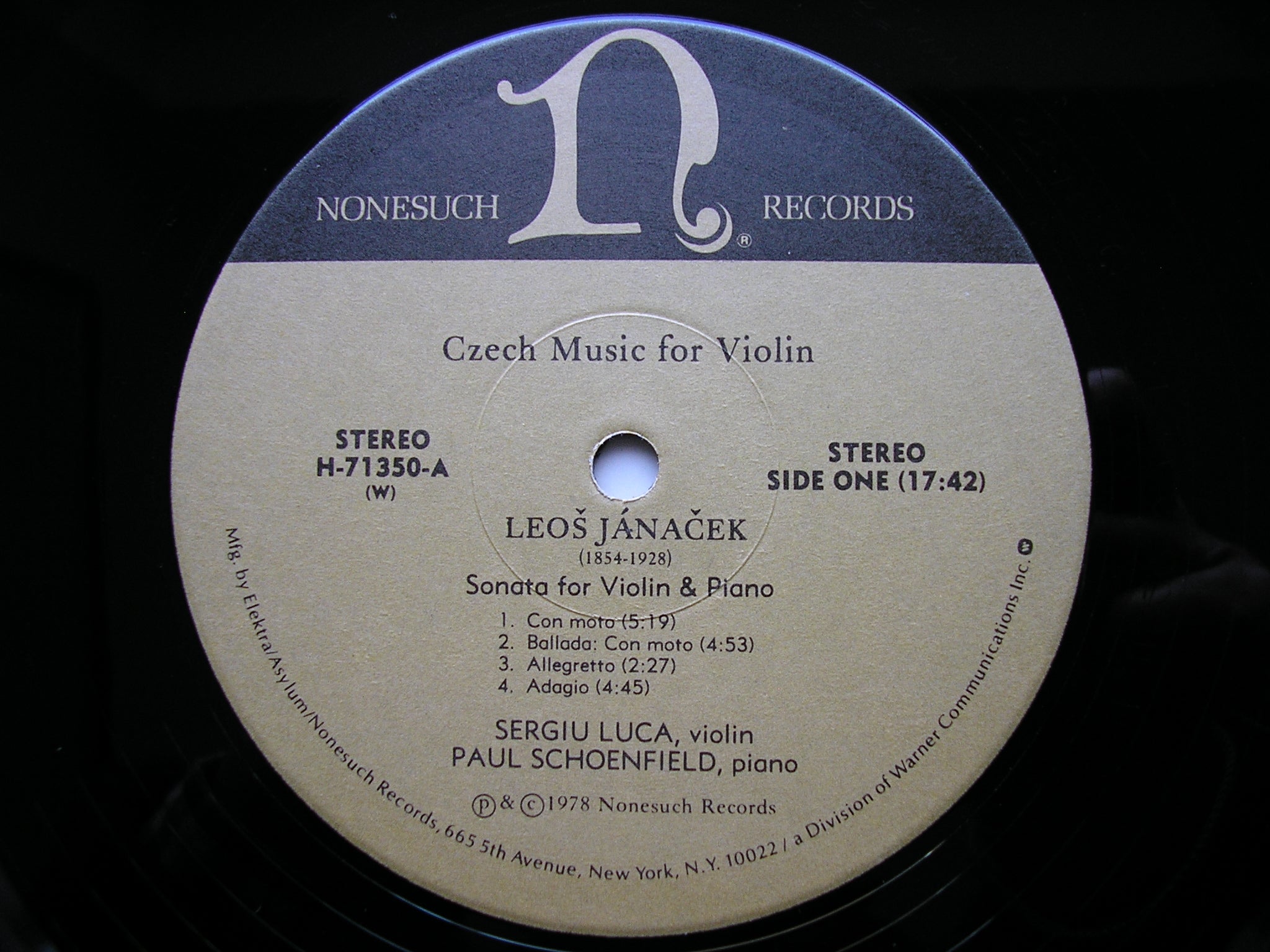 CZECH MUSIC FOR VIOLIN: JANACEK / DVORAK / SMETANA      SERGIO LUCA / PAUL SCHOENFIELD    H-71350
