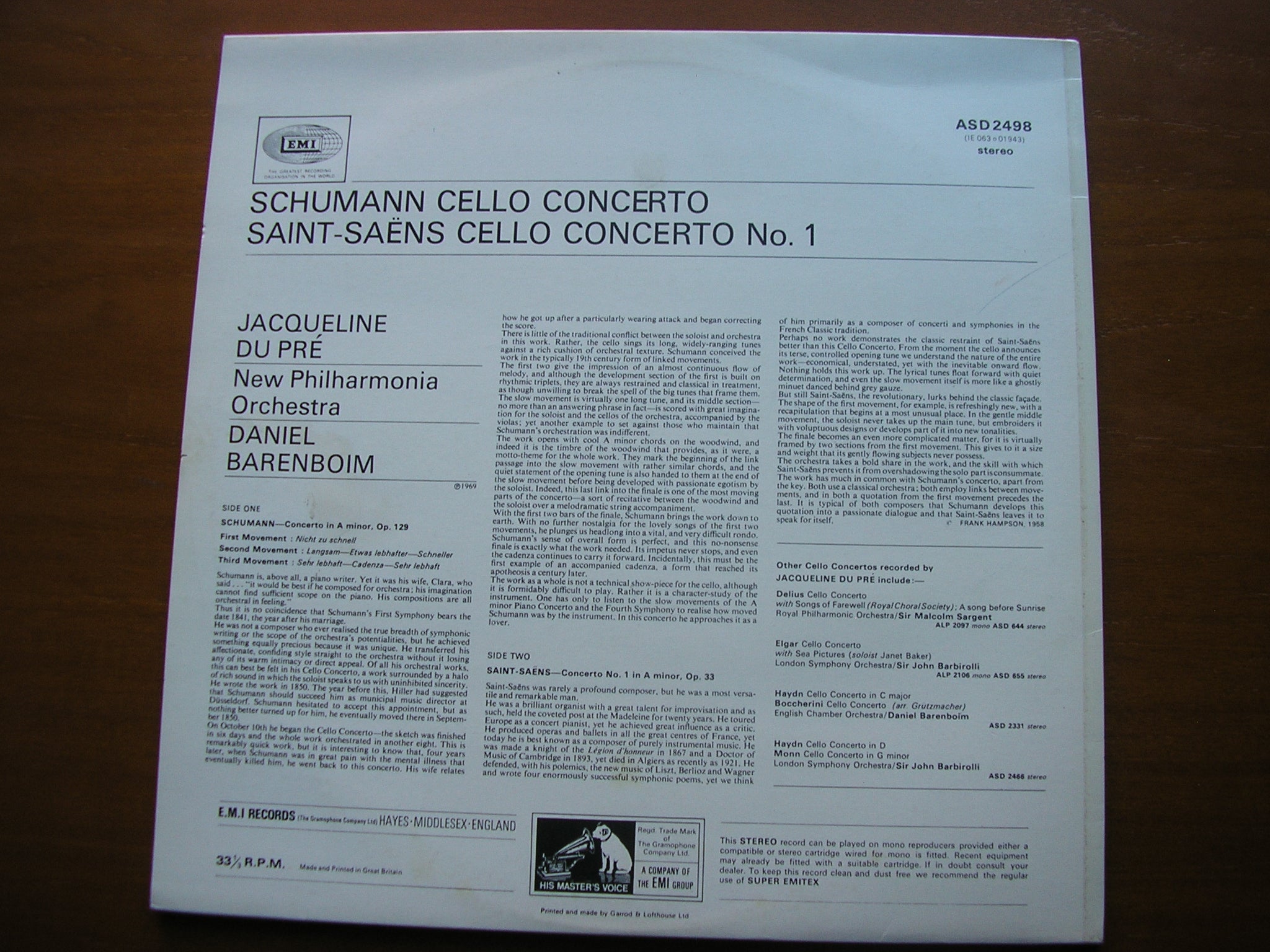 SCHUMANN & SAINT-SAENS: CELLO CONCERTOS    DU PRE / NEW PHILHARMONIA / DANIEL BARENBOIM    ASD 2498