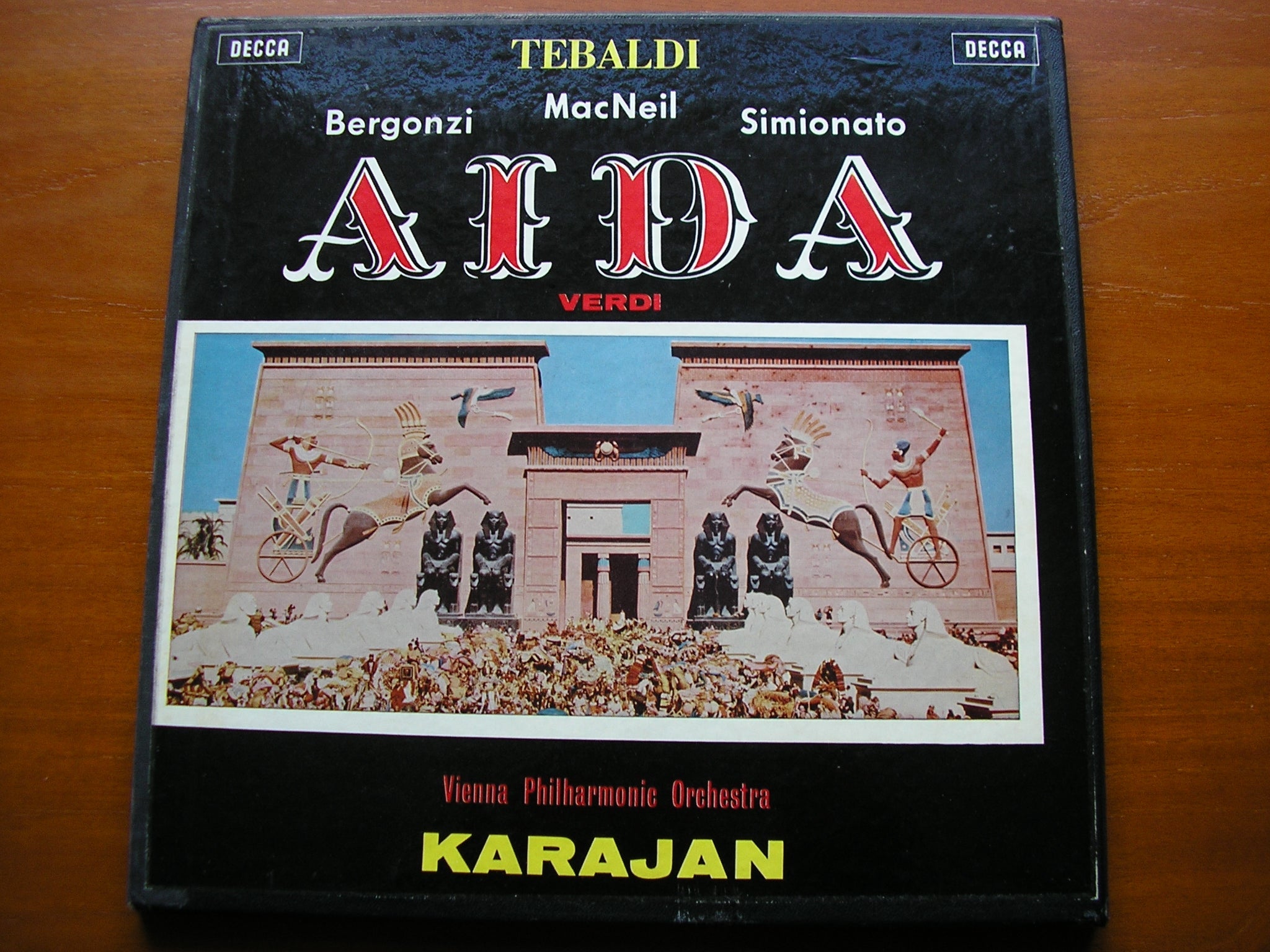VERDI: AIDA TEBALDI / BERGONZI / MacNEIL / SIMIONATO / VIENNA PHILHARMONIC ORCHESTRA / KARAJAN    SXL 2167 - 9