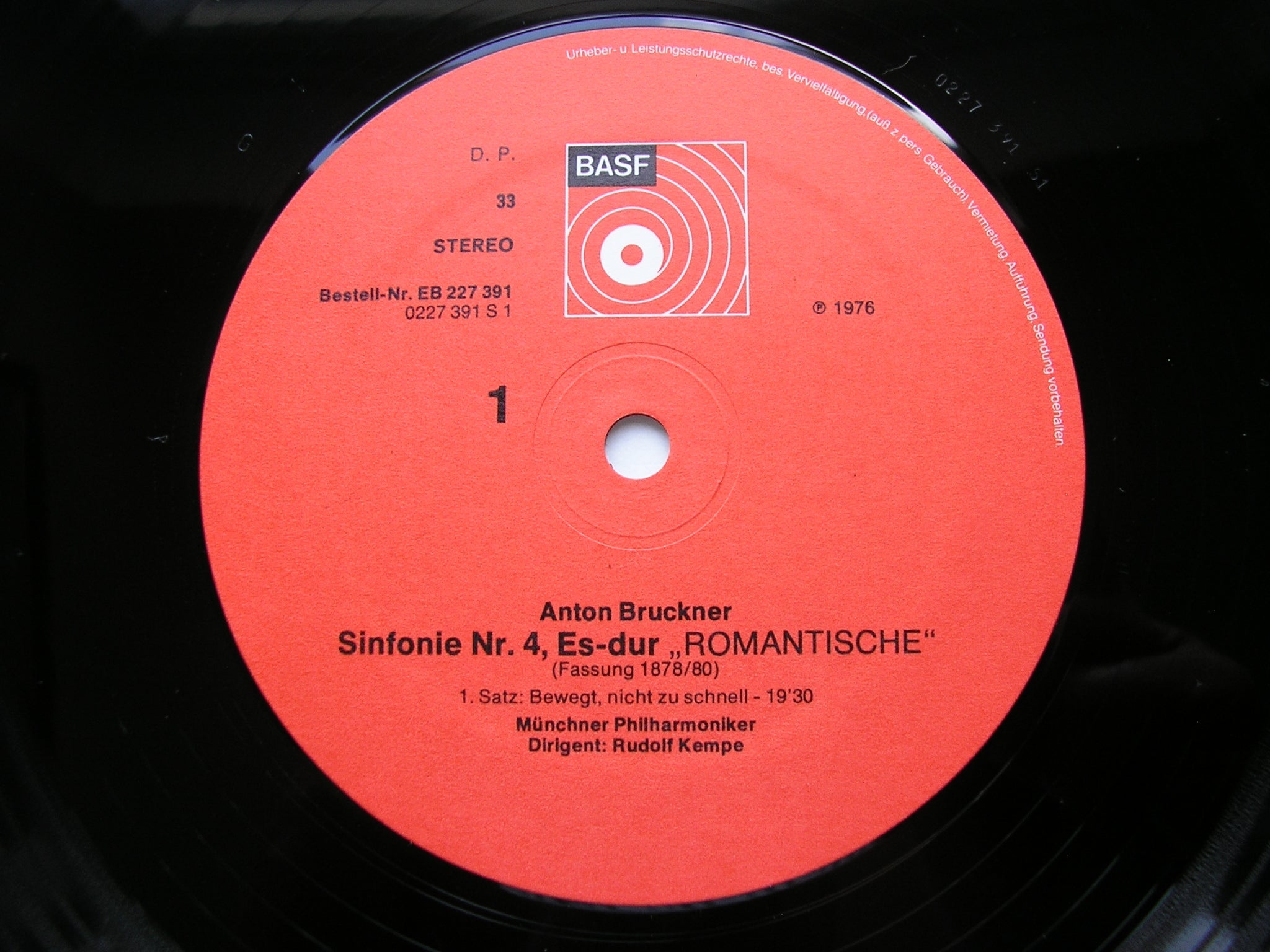 BRUCKNER: SYMPHONY No. 4 'Romantic'         KEMPE / MUNICH PHILHARMONIC      EB 227 391