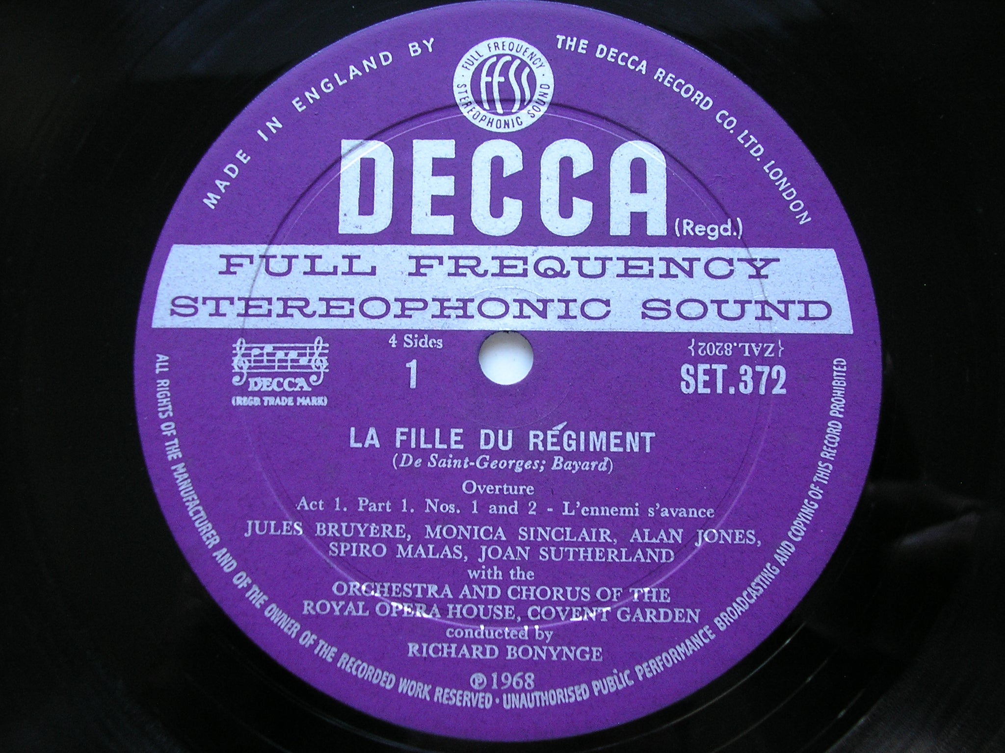 DONIZETTI: LA FILLE DU REGIMENT     SUTHERLAND / PAVAROTTI / MALAS / SINCLAIR / OROHCG / BONYNGE    SET 372 - 3