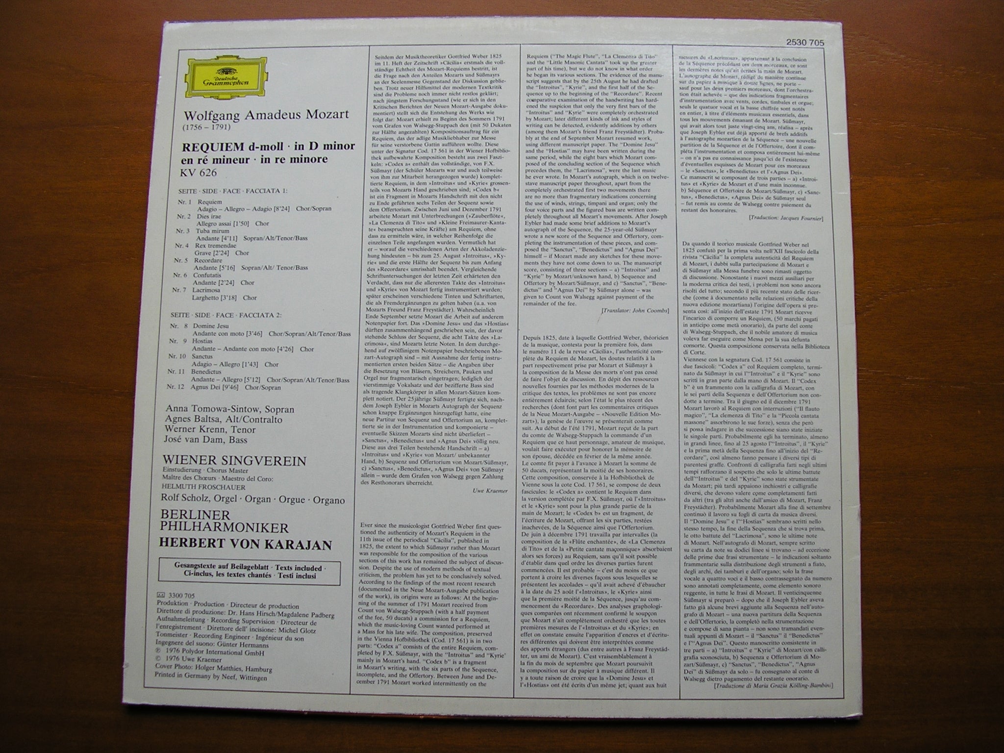 MOZART: REQUIEM      SOLOISTS / BERLIN PHILHARMONIC / KARAJAN      2530 705
