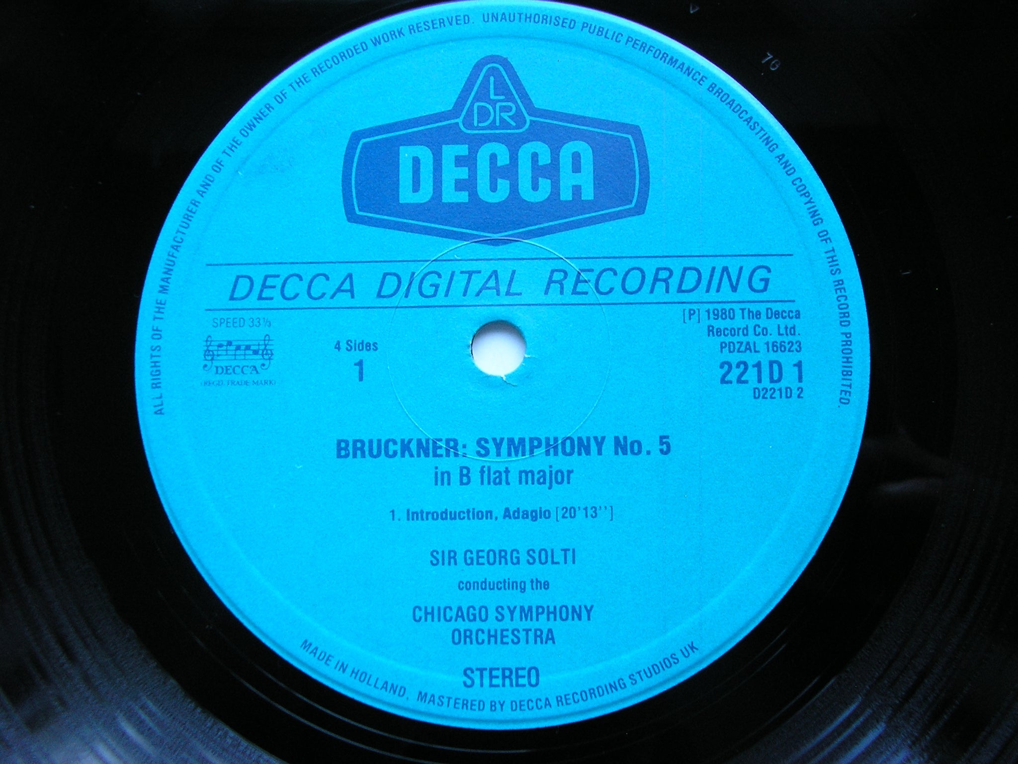 BRUCKNER: SYMPHONY No. 5       SOLTI / CHICAGO SYMPHONY    2LP     D221D 2