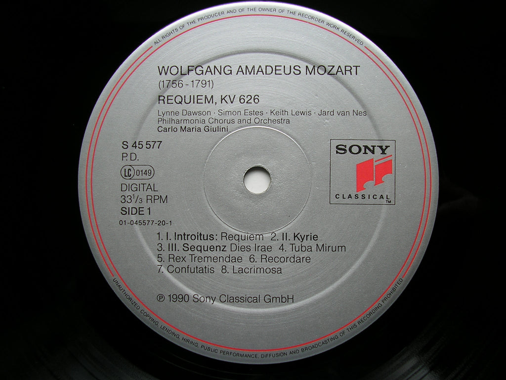 MOZART: REQUIEM    SOLOISTS / PHILHARMONIA / GIULINI      S 45577