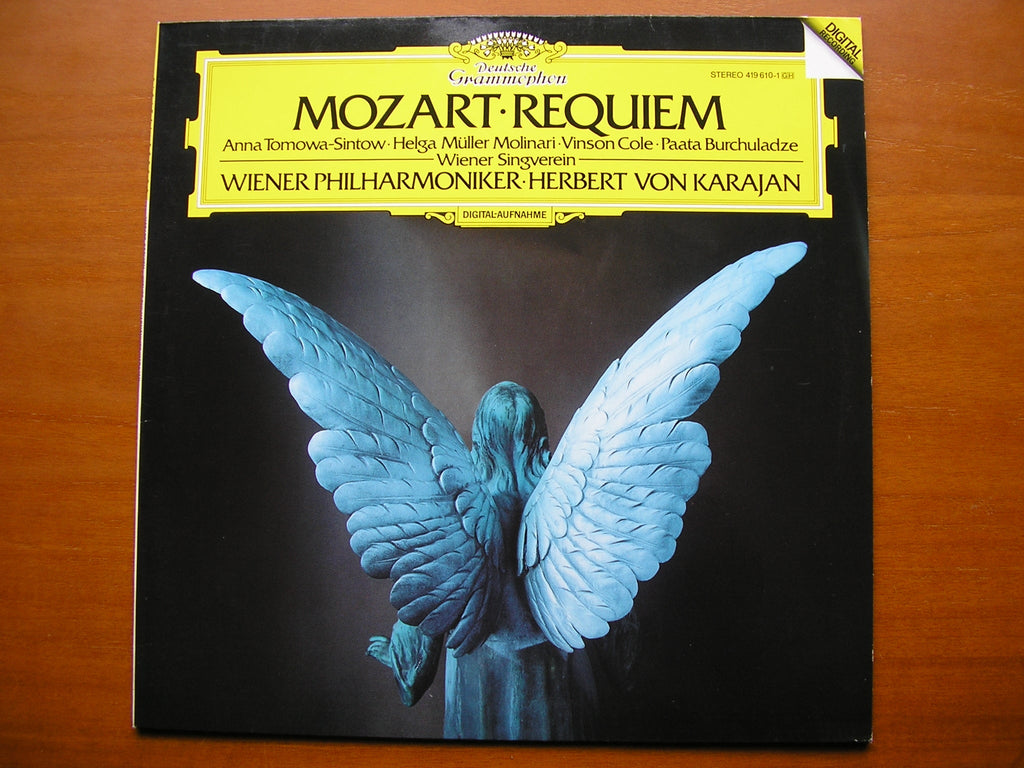 MOZART: REQUIEM     SOLOISTS / VIENNA PHILHARMONIC / KARAJAN    419 610