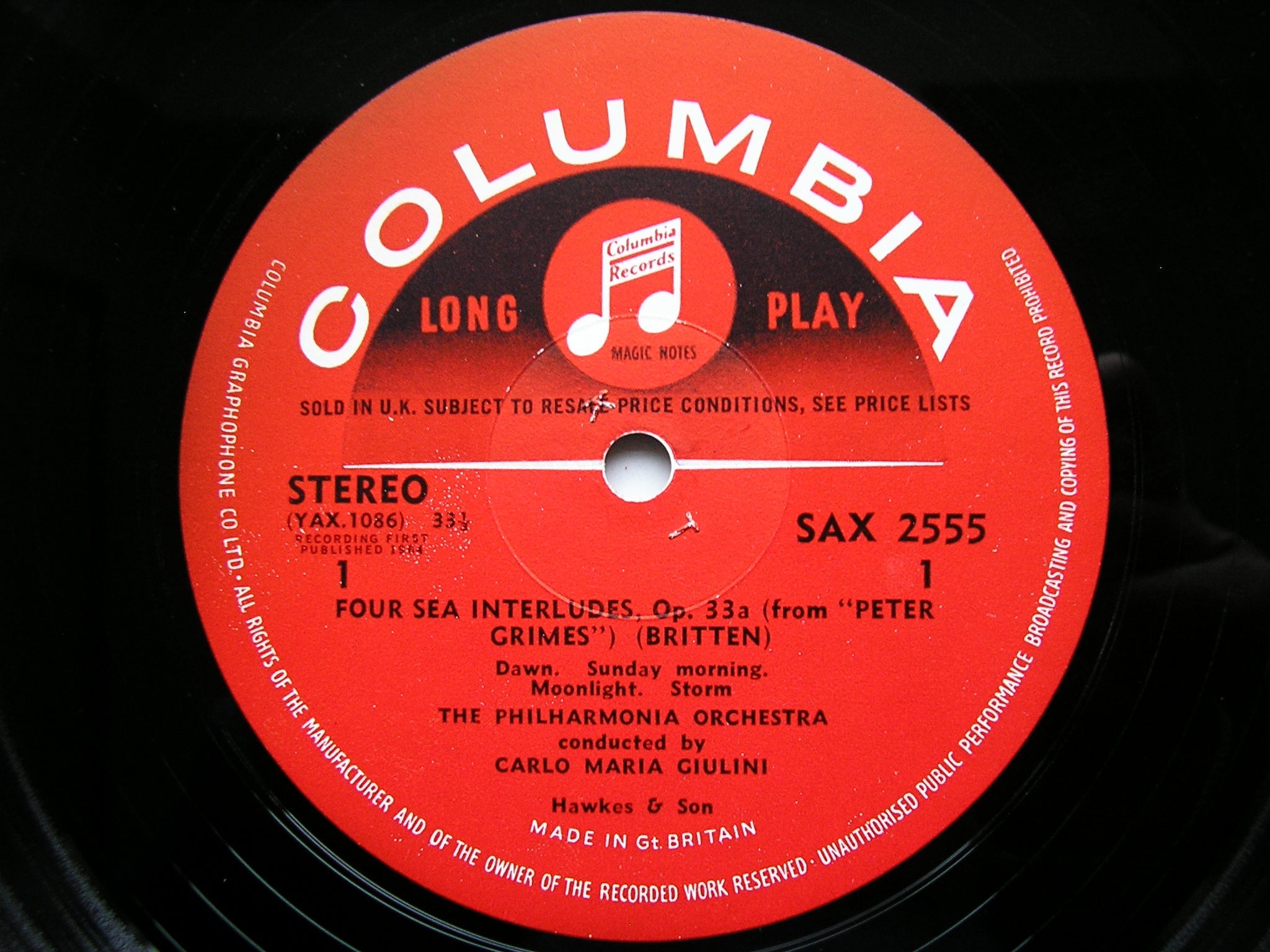 BRITTEN: YOUNG PERSON'S GUIDE TO THE ORCHESTRA / FOUR SEA INTERLUDES     GIULINI / PHILHARMONIA    SAX 2555