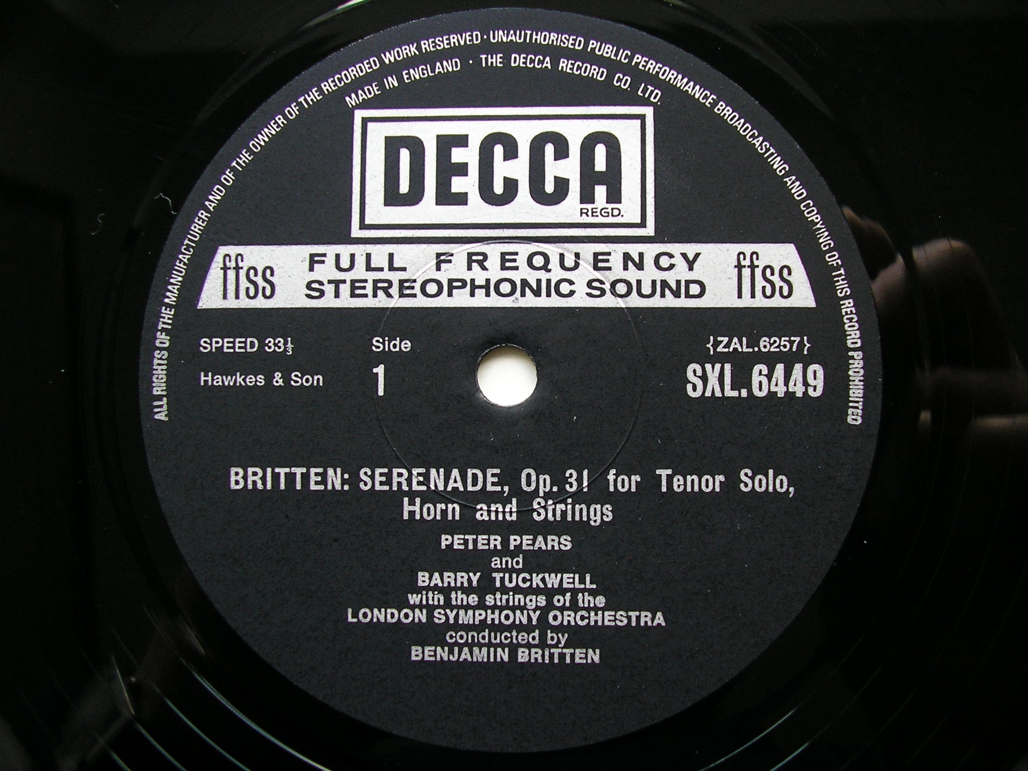BRITTEN: SERENADE FOR TENOR, HORN & STRINGS / LES ILLUMINATIONS     PEARS / TUCKWELL / LSO / ECO / BRITTEN      SXL 6449